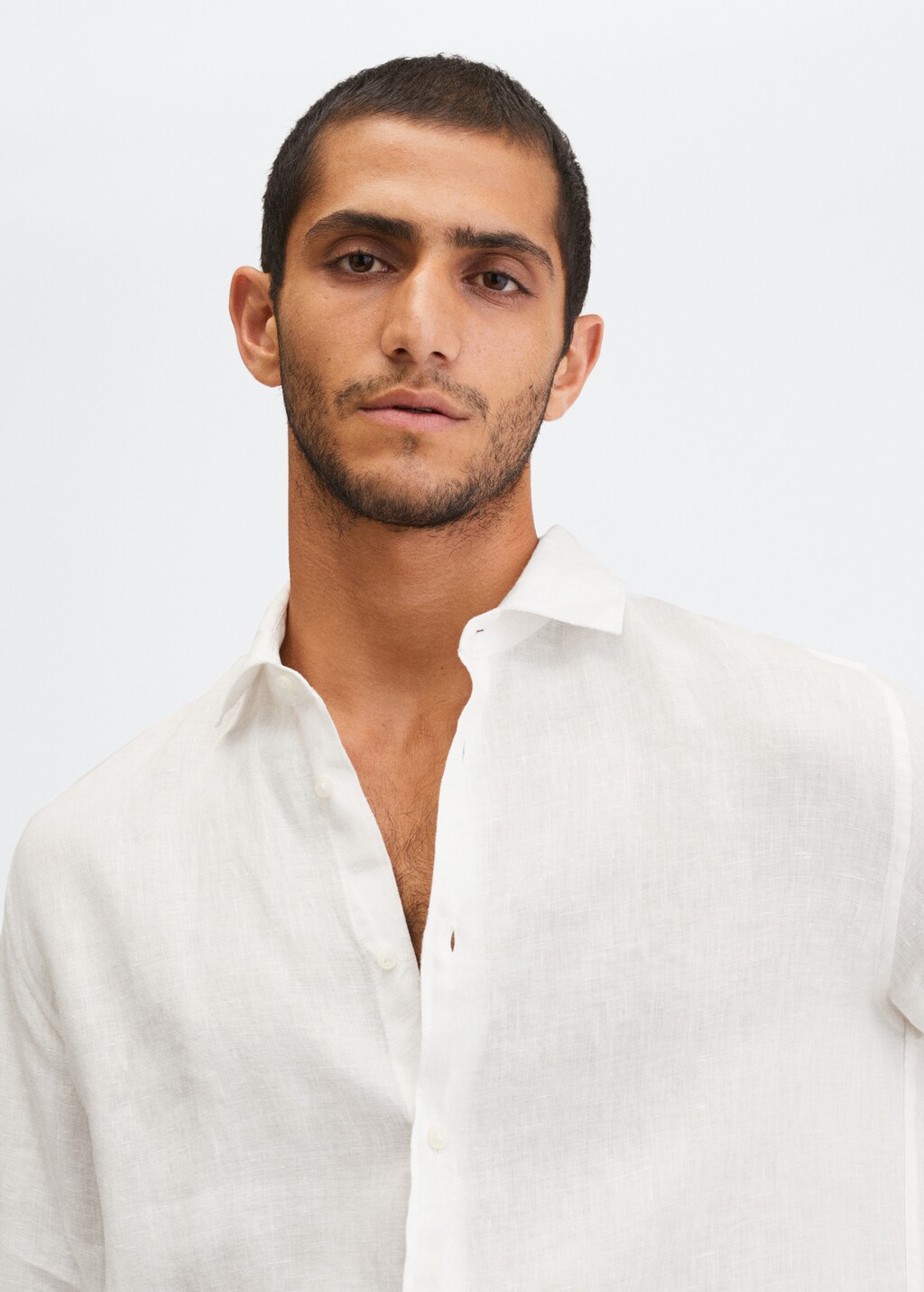 Regular-fit 100% linen shirt - Details of the article 1