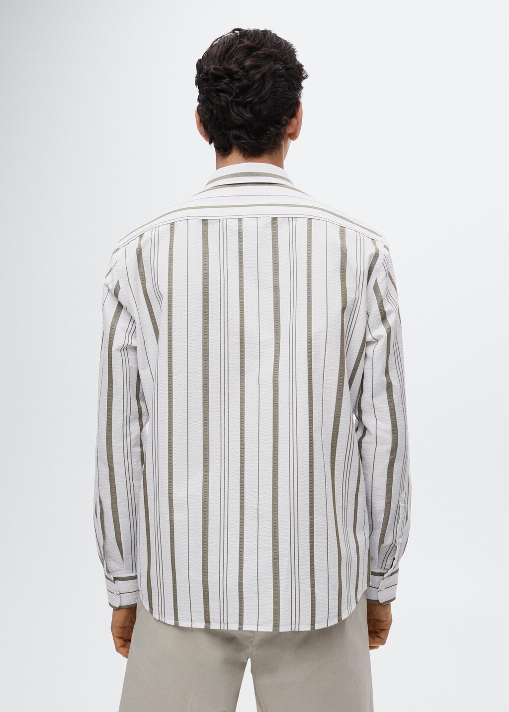 Striped seersucker shirt - Reverse of the article