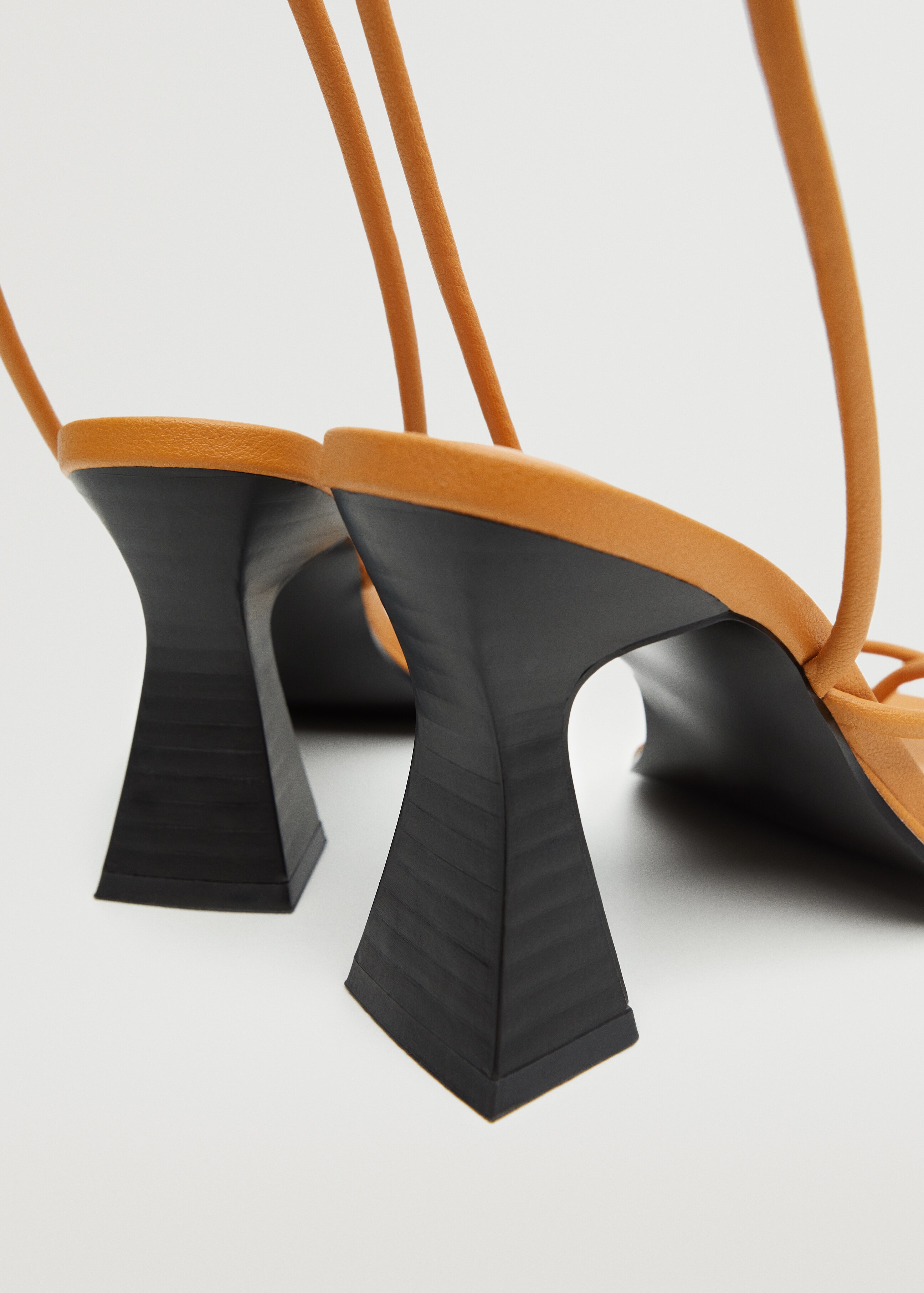 Strappy heeled sandals - Details of the article 2