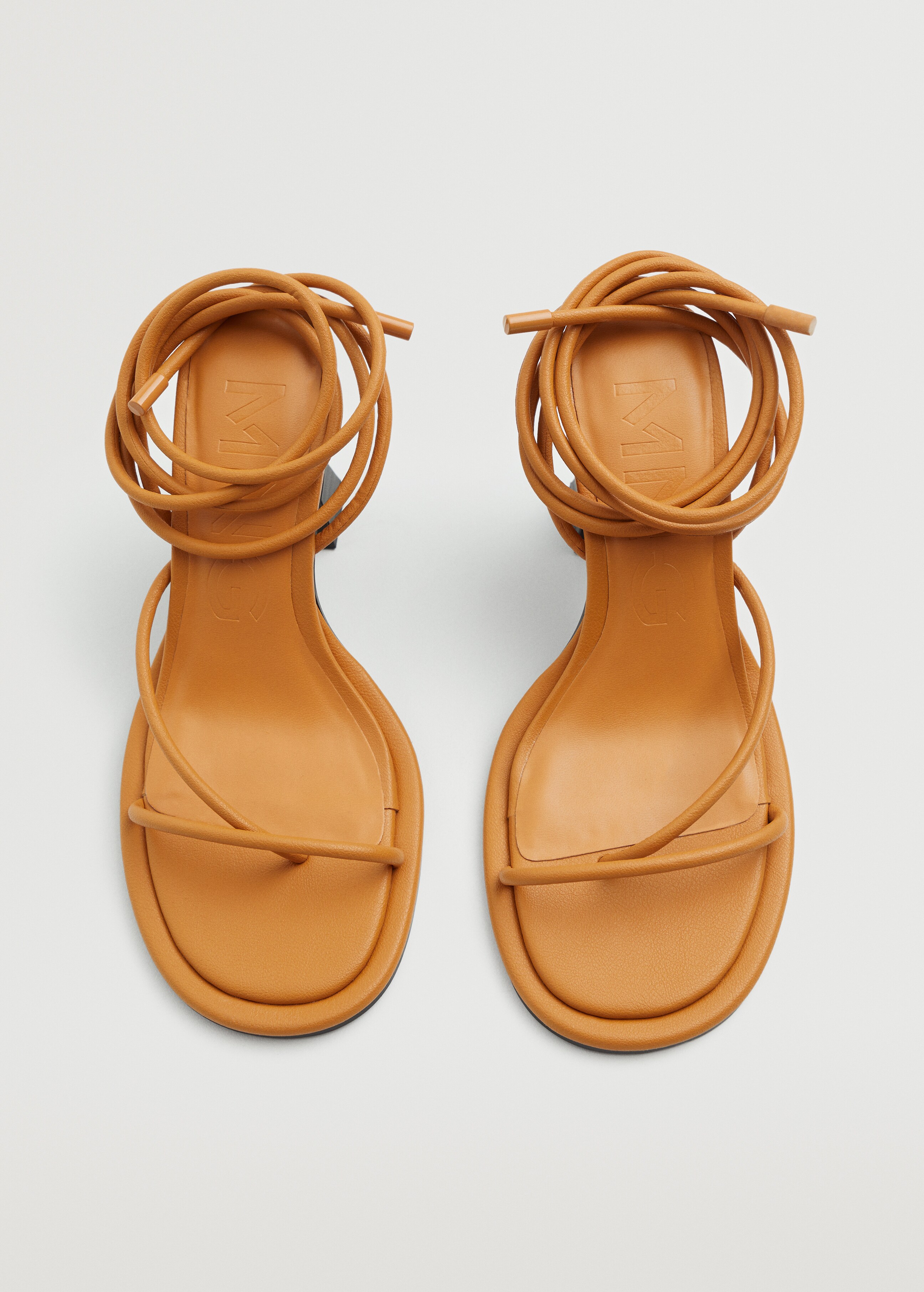 Strappy heeled sandals - Details of the article 4
