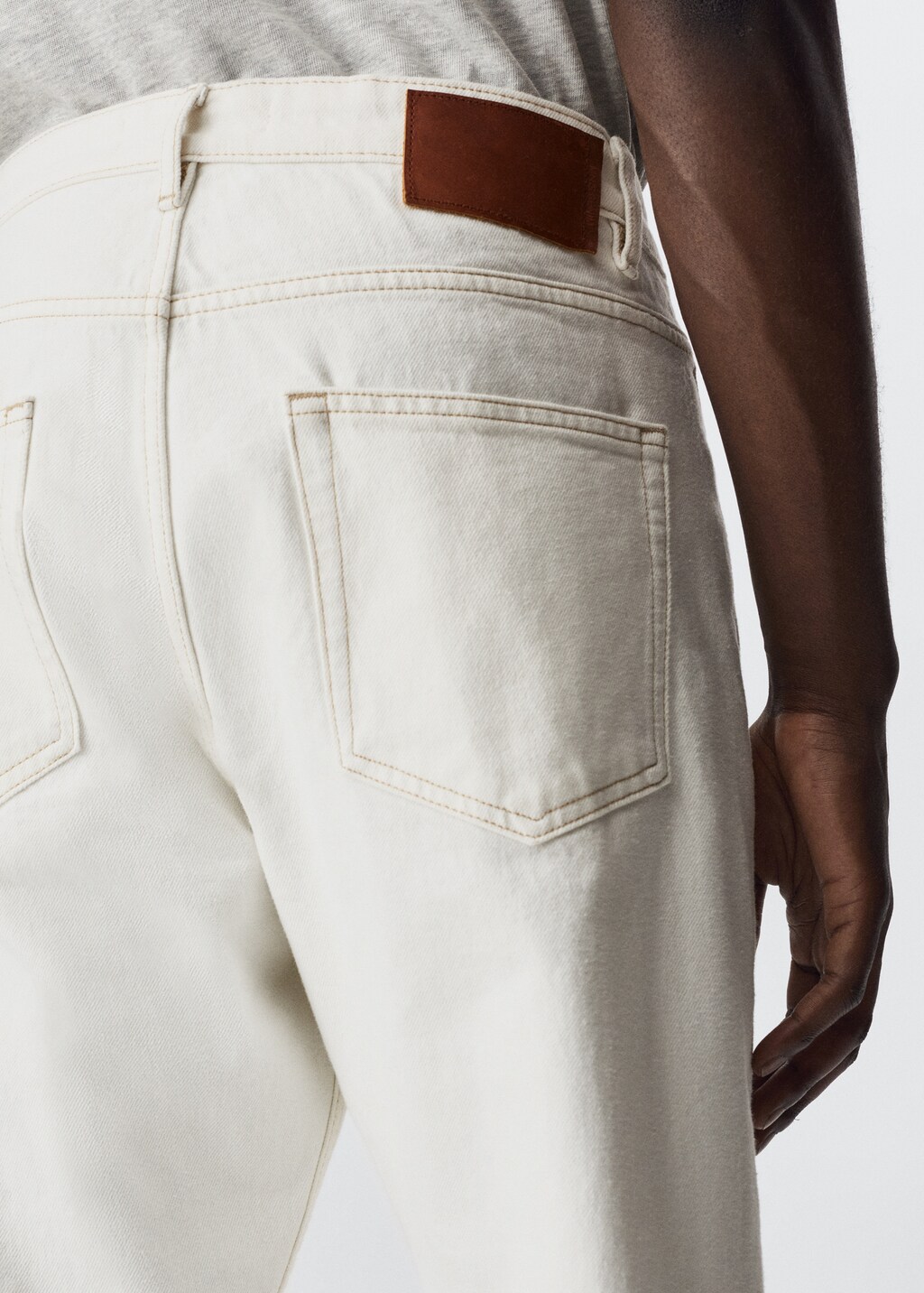 Ben tapered cropped jeans - Details of the article 3