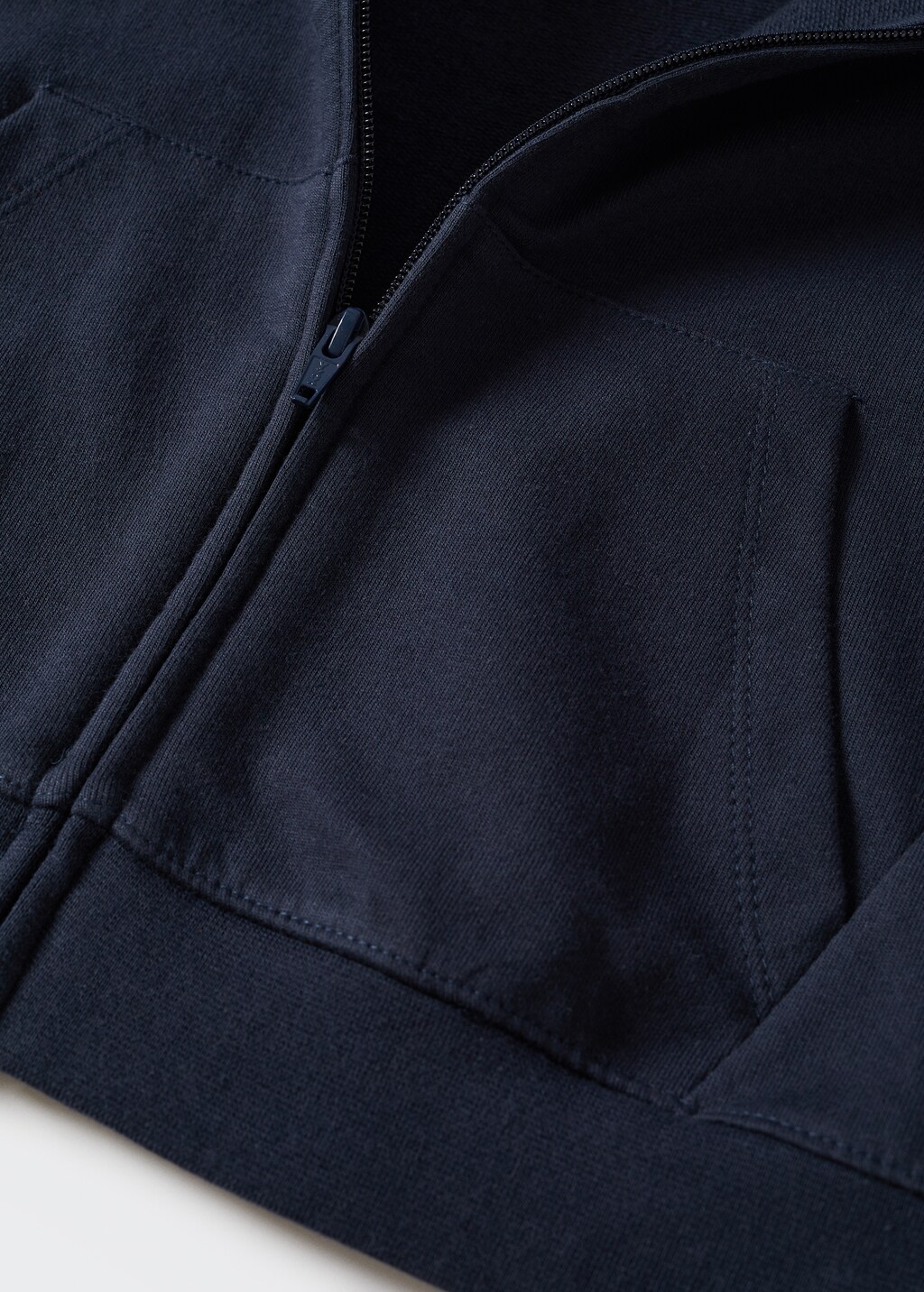 Zipped hoodie - Details of the article 8