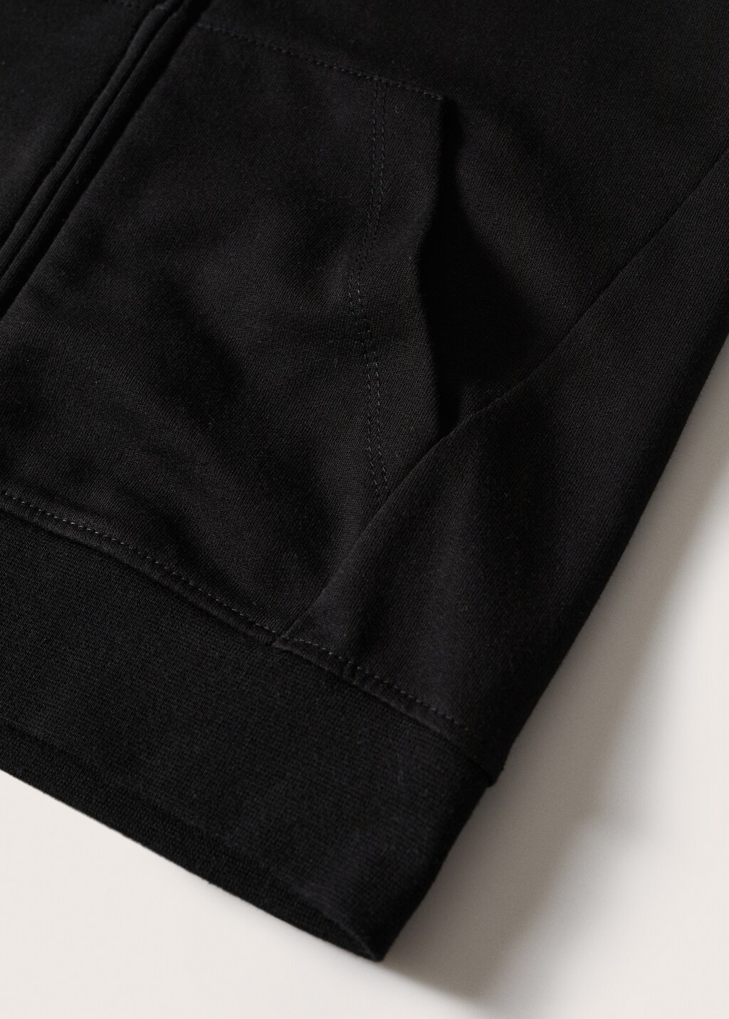 Zipped hoodie - Details of the article 8