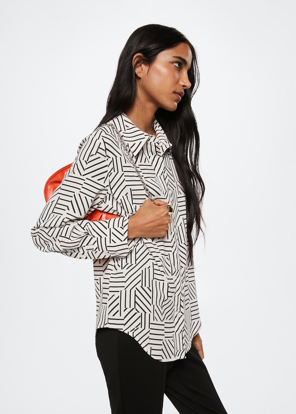 Buttoned flowy shirt - Woman <b>MANGO</b> <b>OUTLET</b> Lithuania.