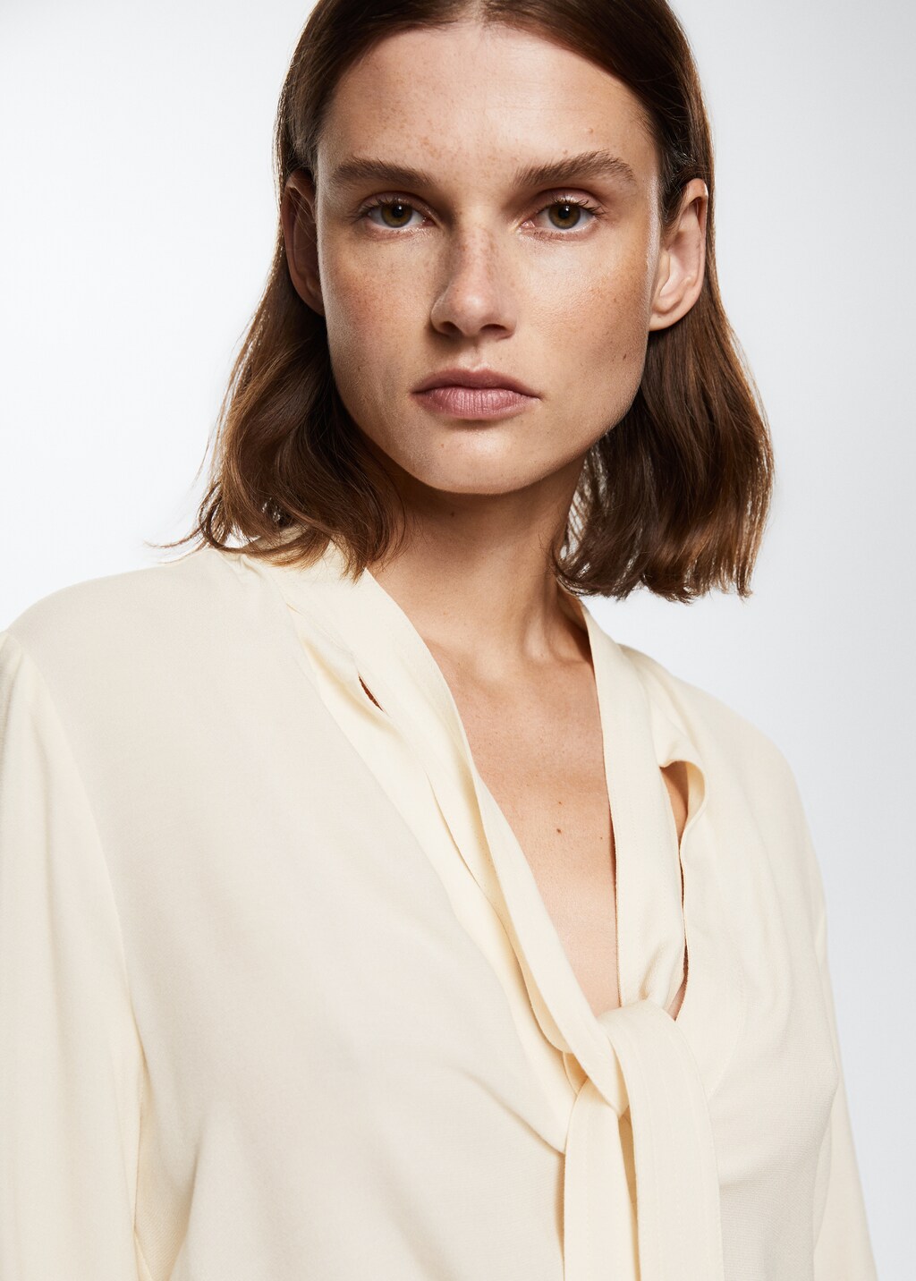 Tie-neck blouse - Details of the article 1