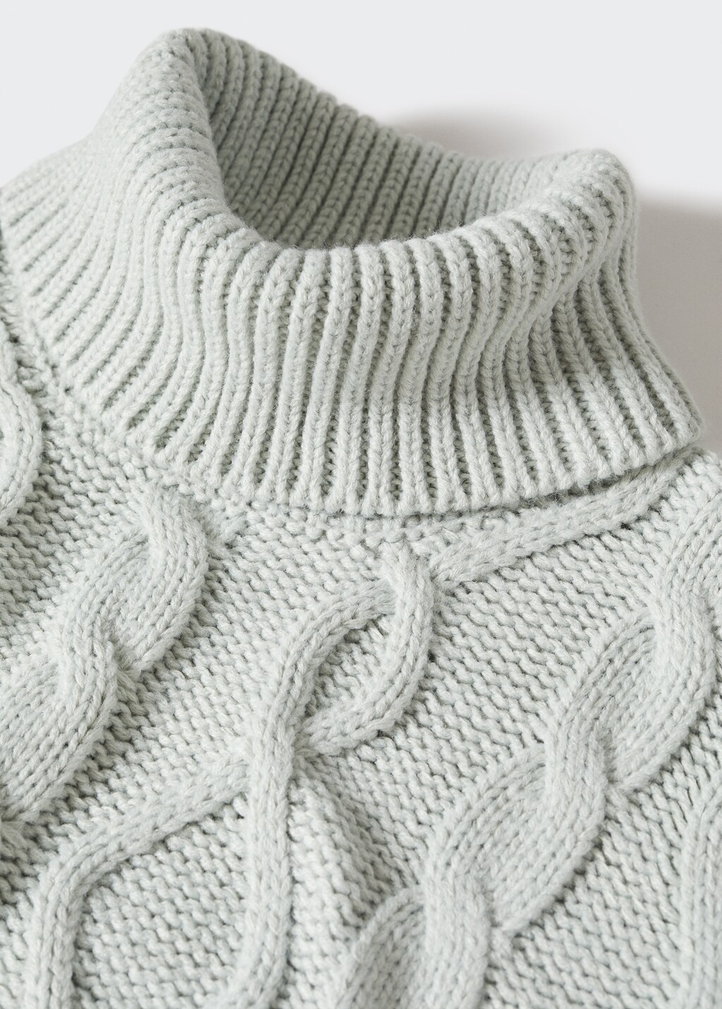 Cable-knit sweater - Details of the article 8