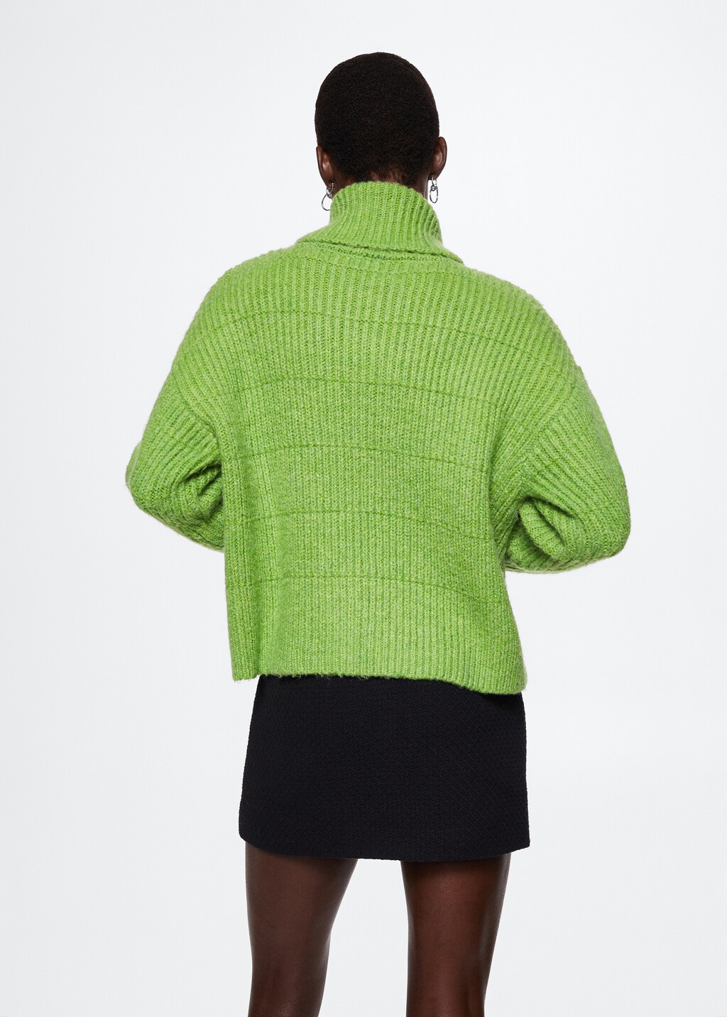 Rolled neck cable sweater - Reverse of the article