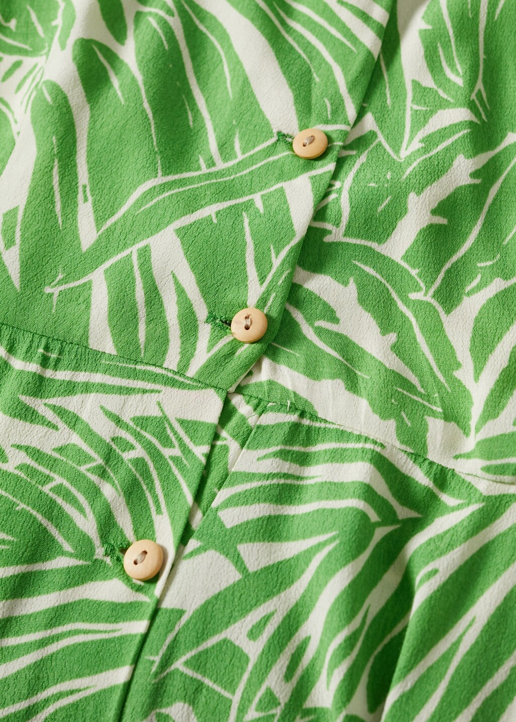 Fließender Jumpsuit mit Muster - Detail des Artikels 8