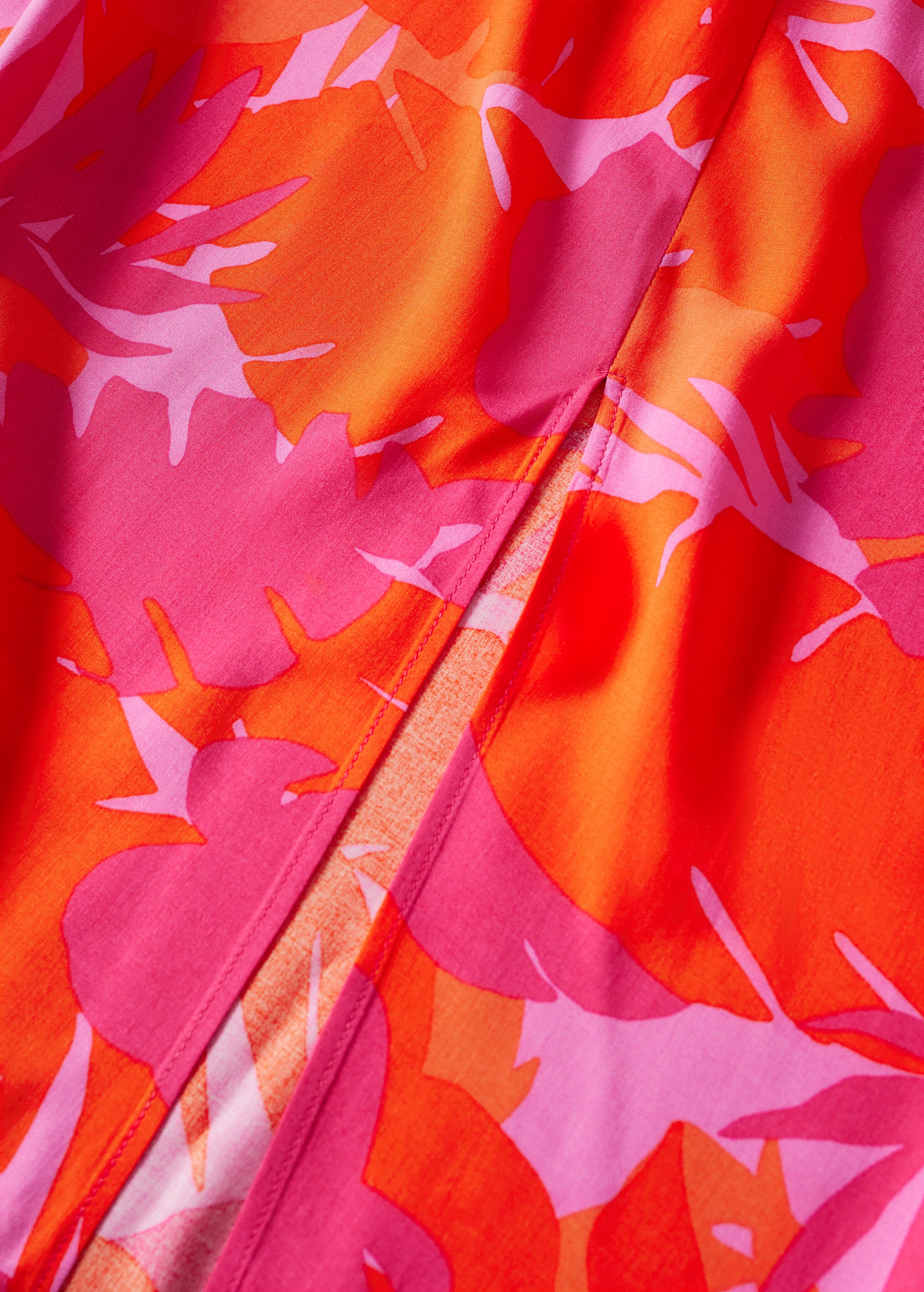 Flowy printed dress - Details of the article 8