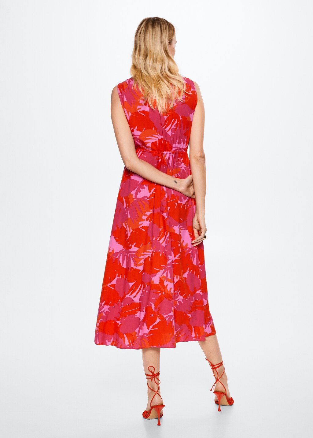 Flowy printed dress - Reverse of the article