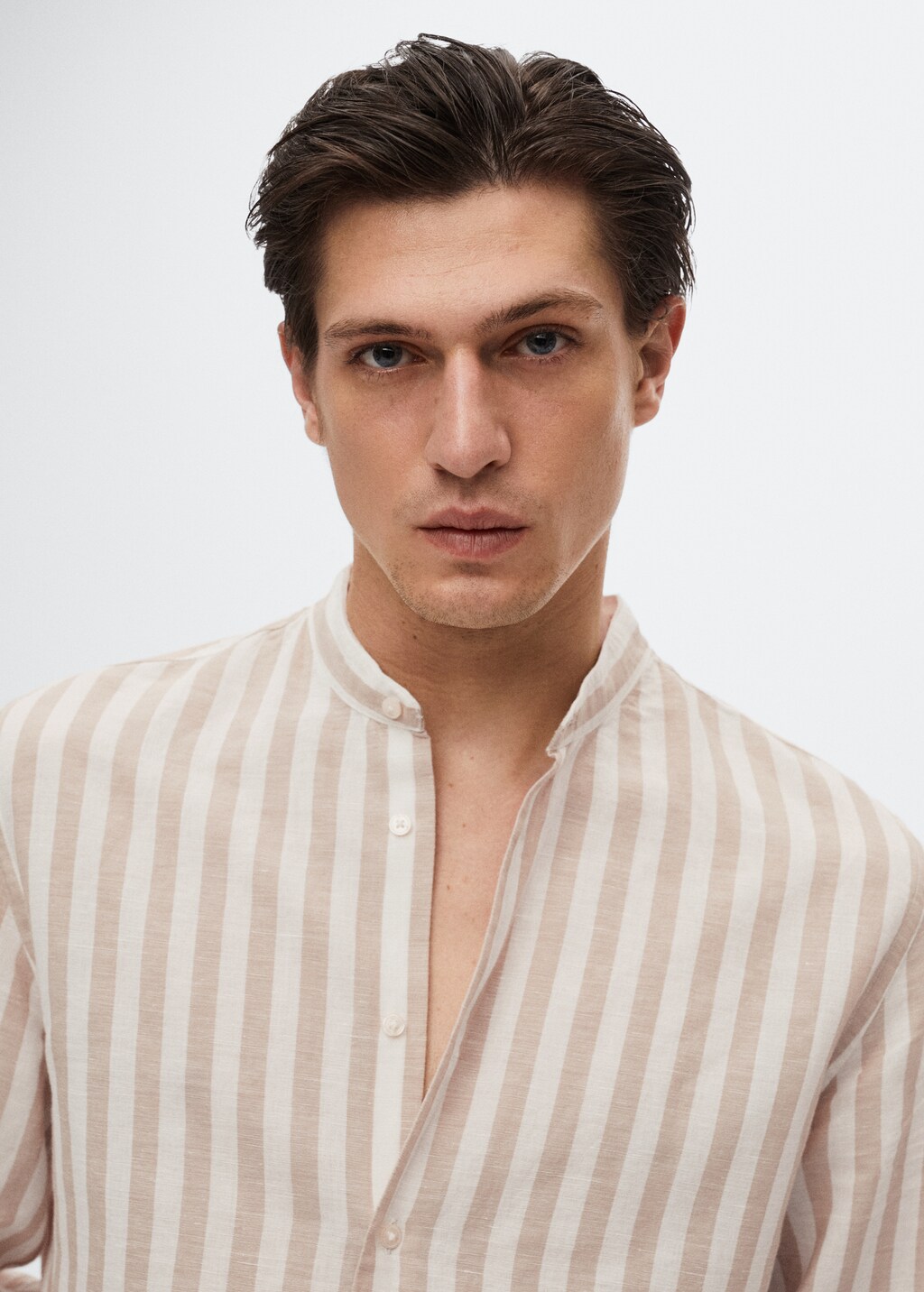 Regular-fit striped linen shirt - Details of the article 1