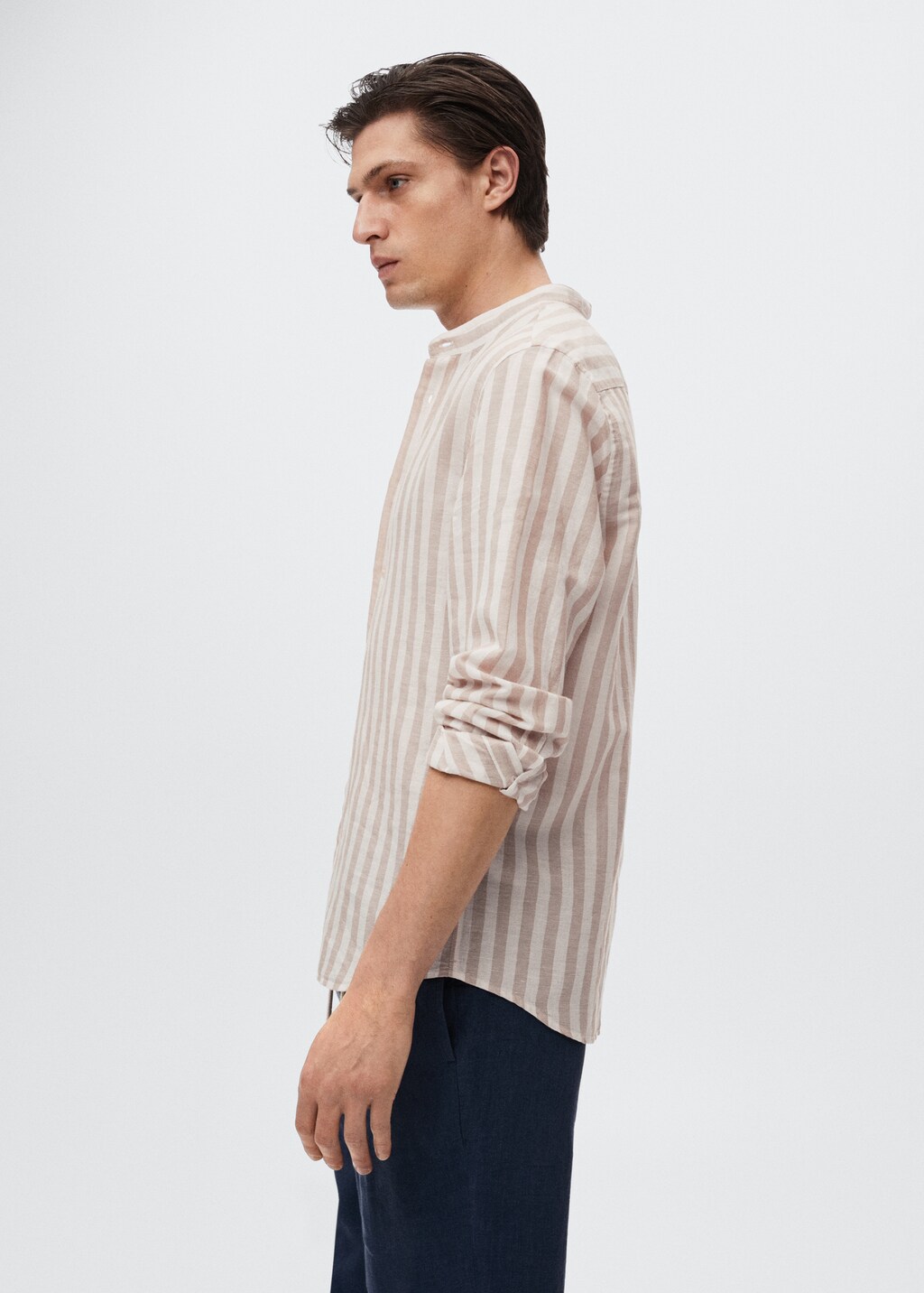 Regular-fit striped linen shirt - Details of the article 2