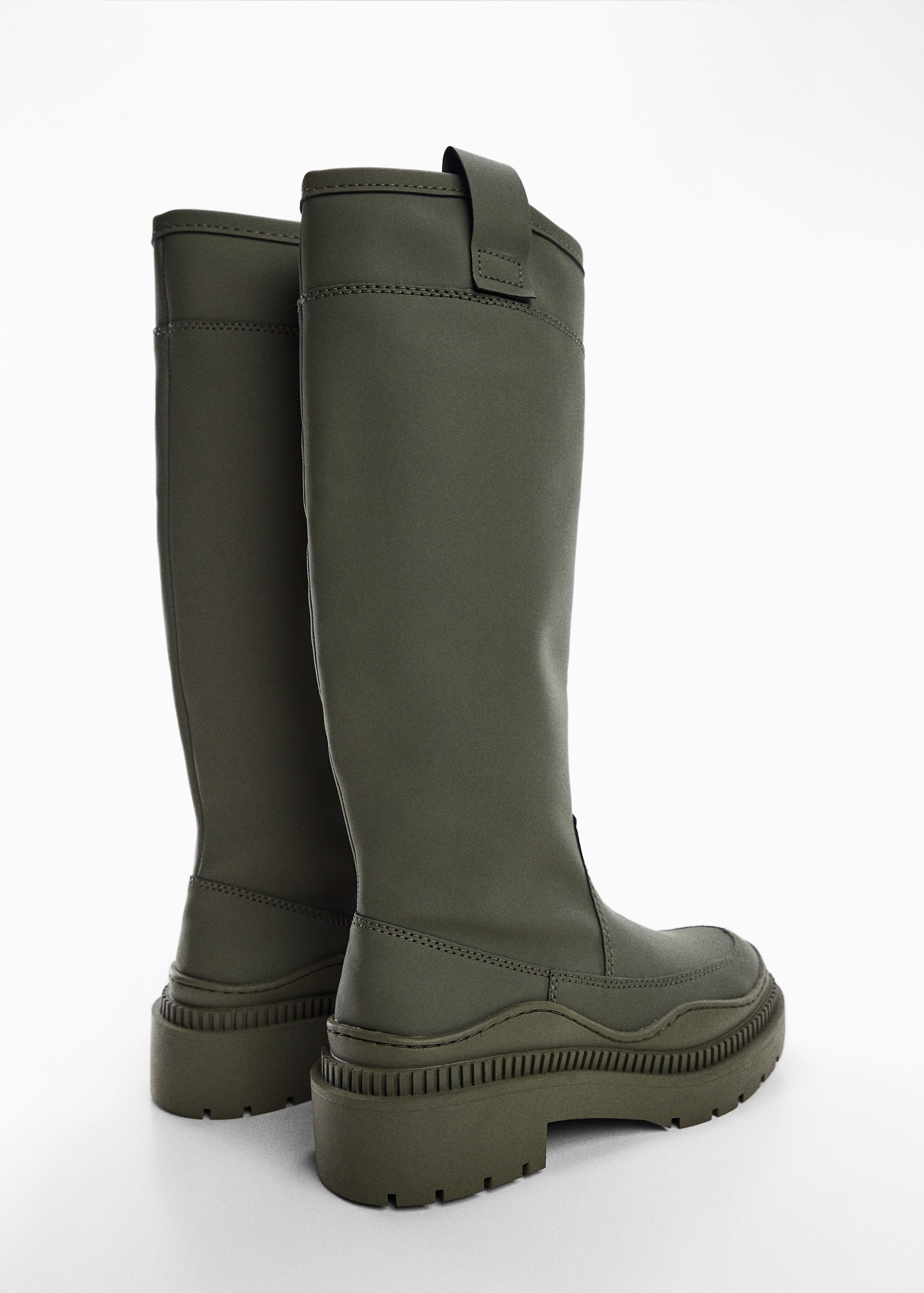 Platform boots with tall leg - Details of the article 2