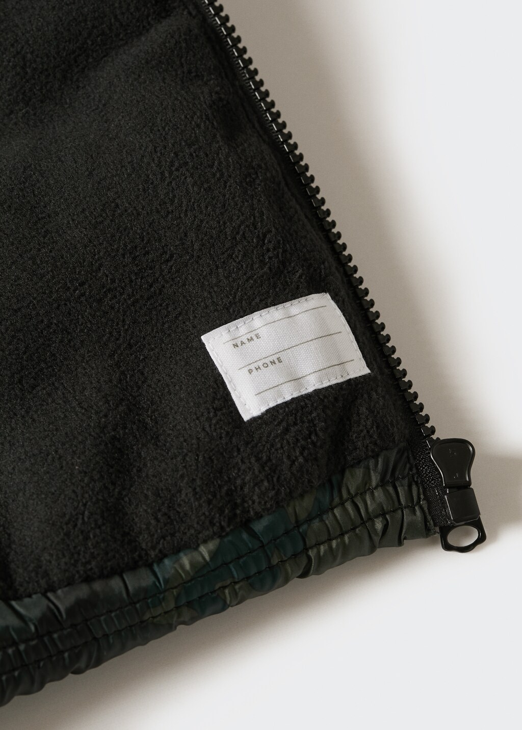 Quilted gilet - Details of the article 8