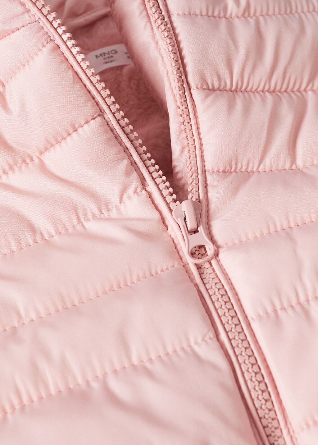 Gilet with fur-effect lining - Details of the article 8