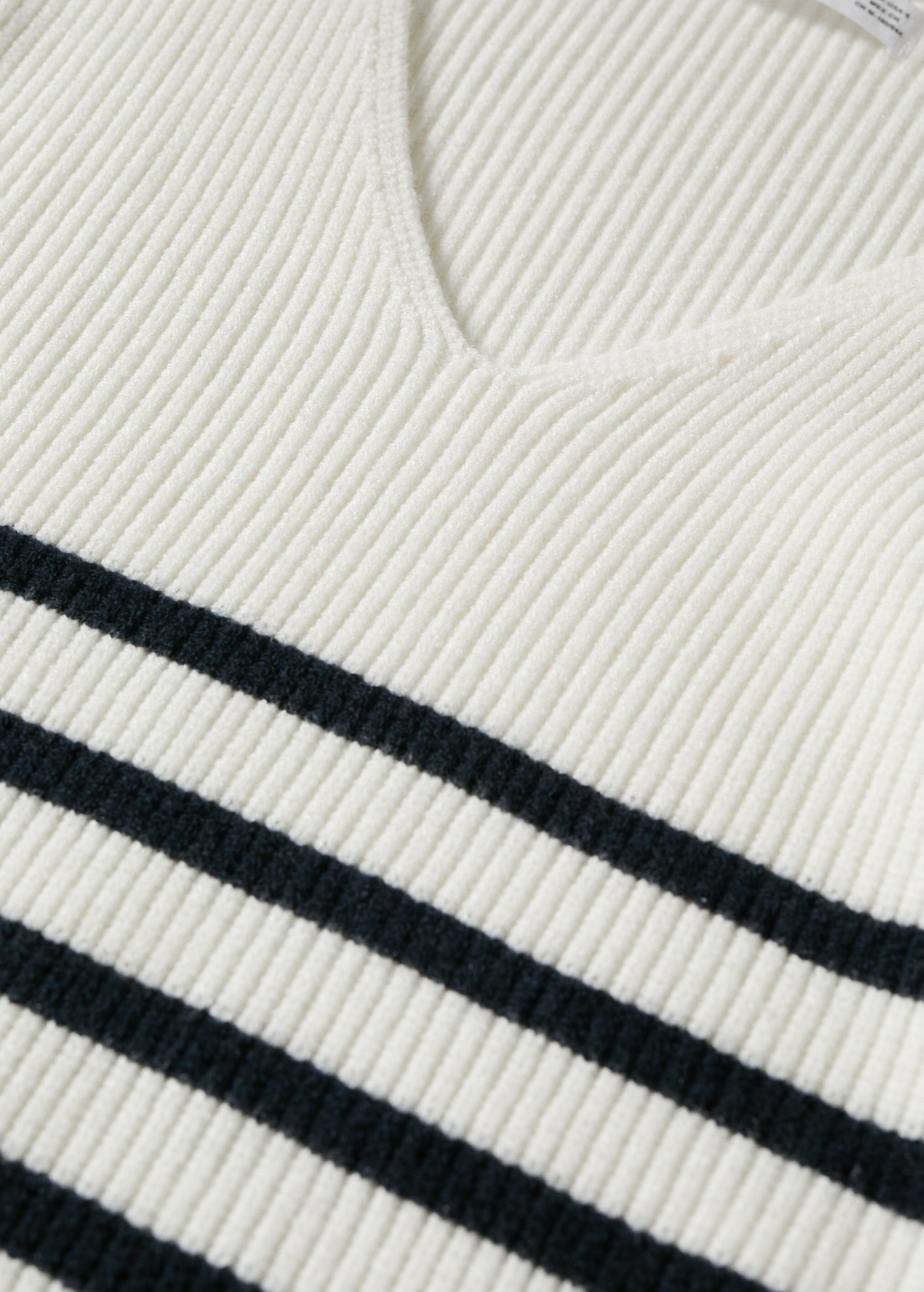 Oversized striped sweater - Details of the article 8