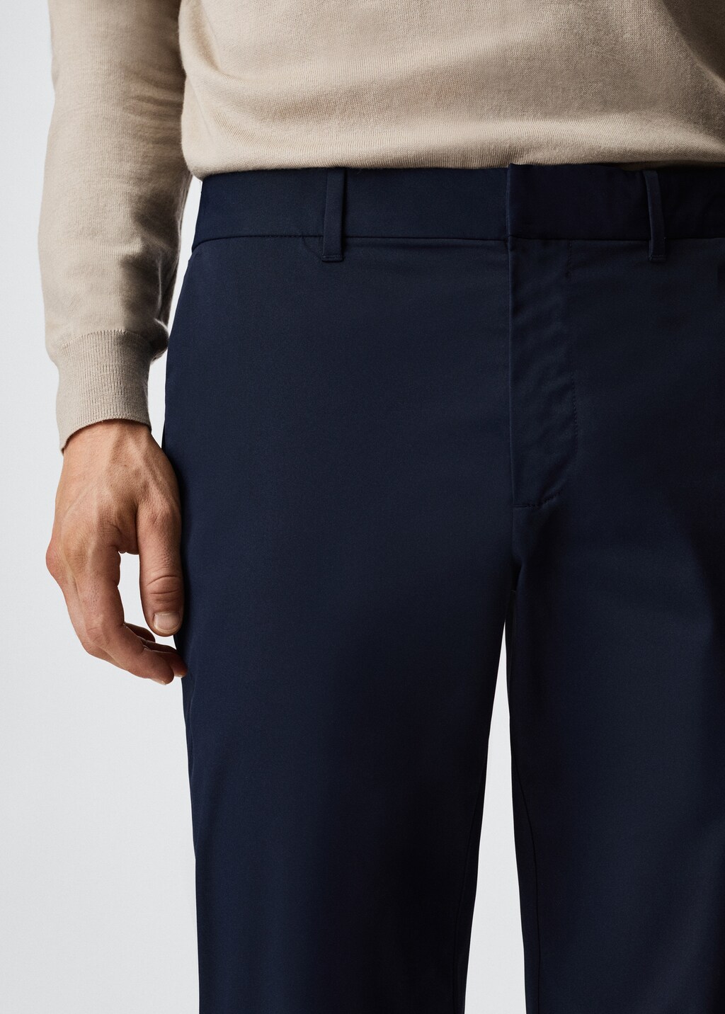 Crease-resistant slim-fit pants - Details of the article 1