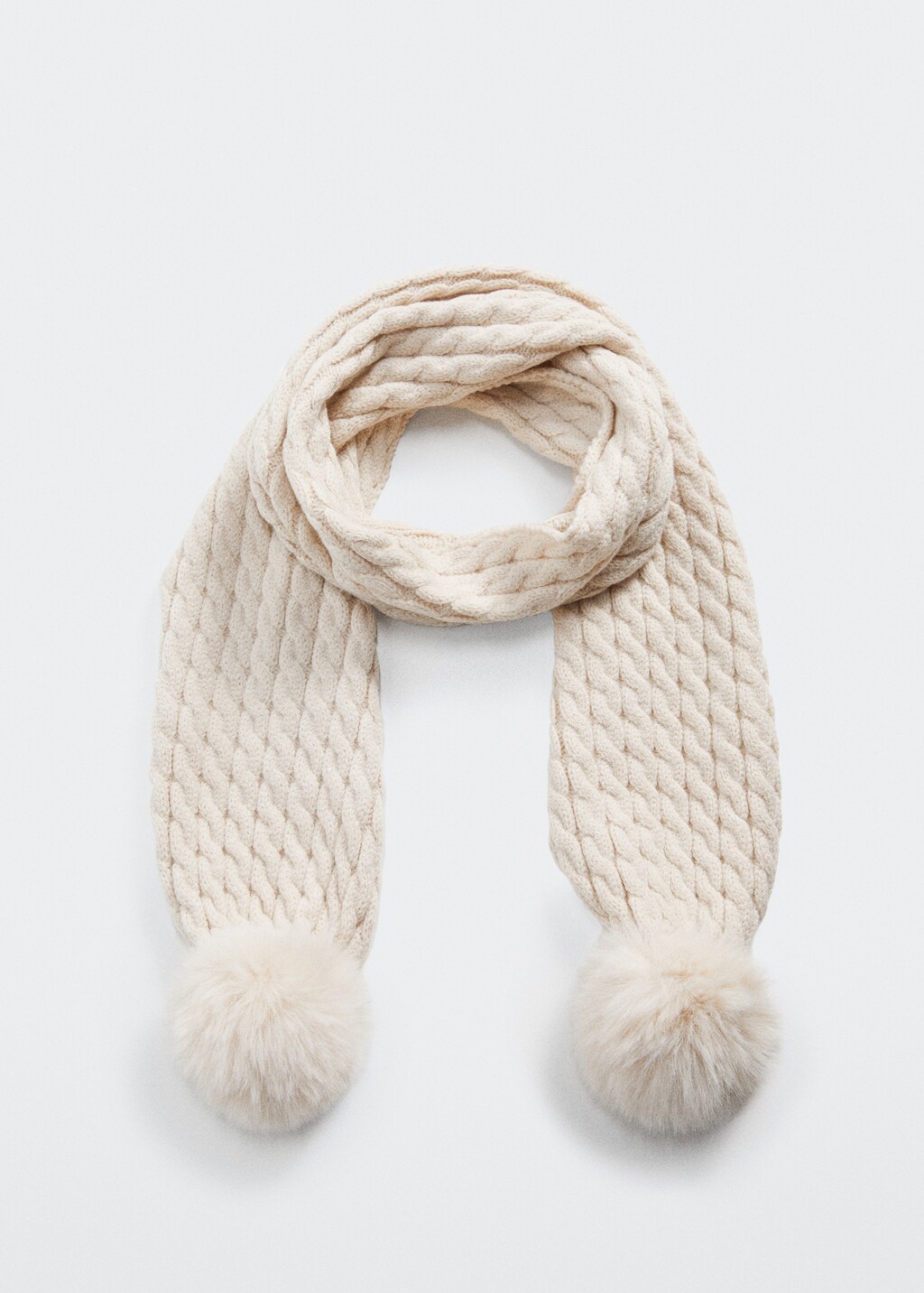 Knitted braided scarf - Details of the article 2