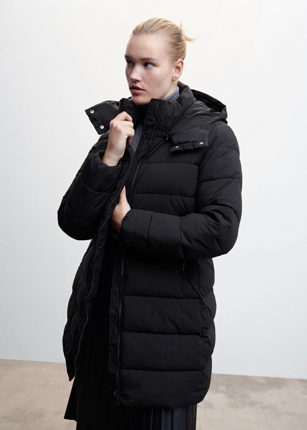 Hood quilted coat - Details of the article 5