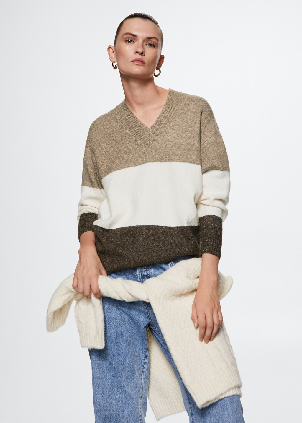 Mixed V-neck sweater