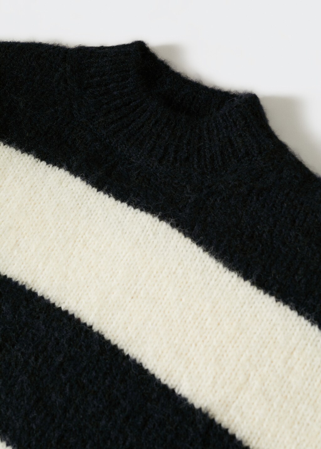 Oversized striped sweater - Details of the article 8