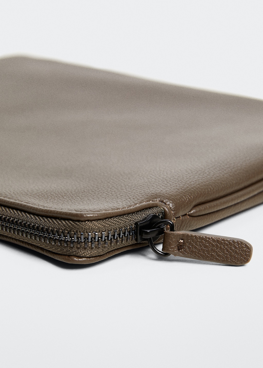 Leather-effect laptop case - Details of the article 2