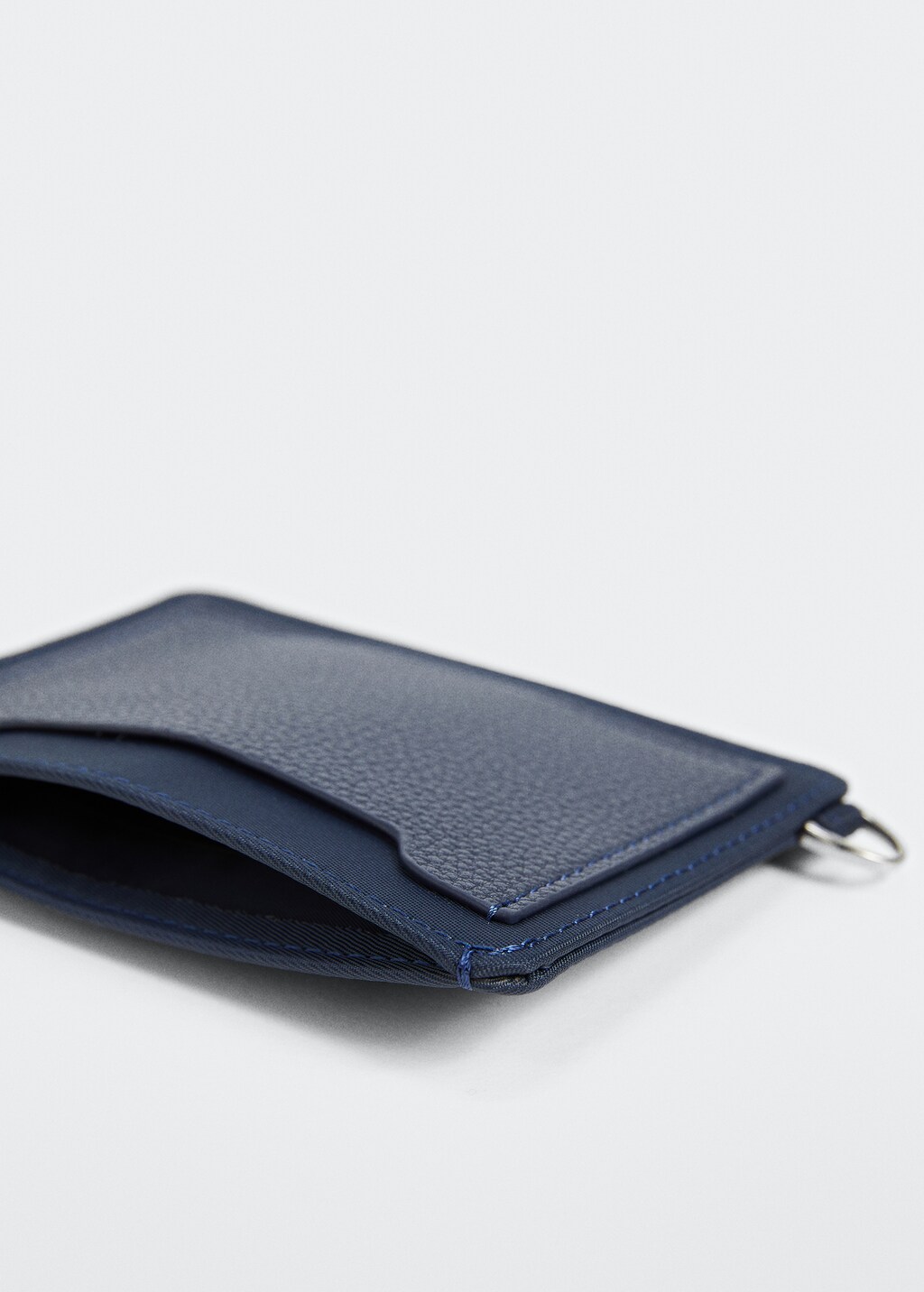 Saffiano-effect cardholder - Details of the article 2