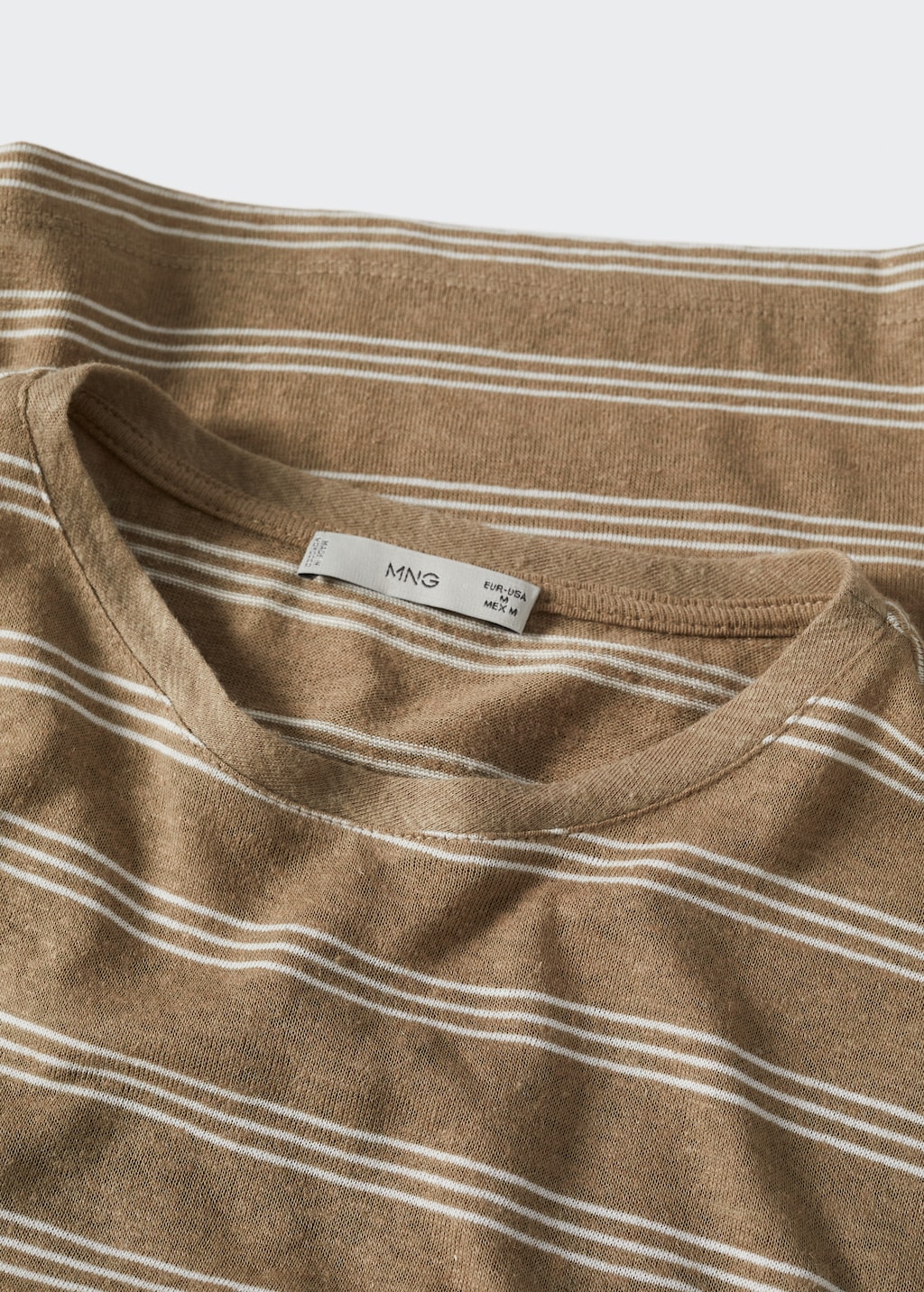 Striped linen T-shirt - Details of the article 8