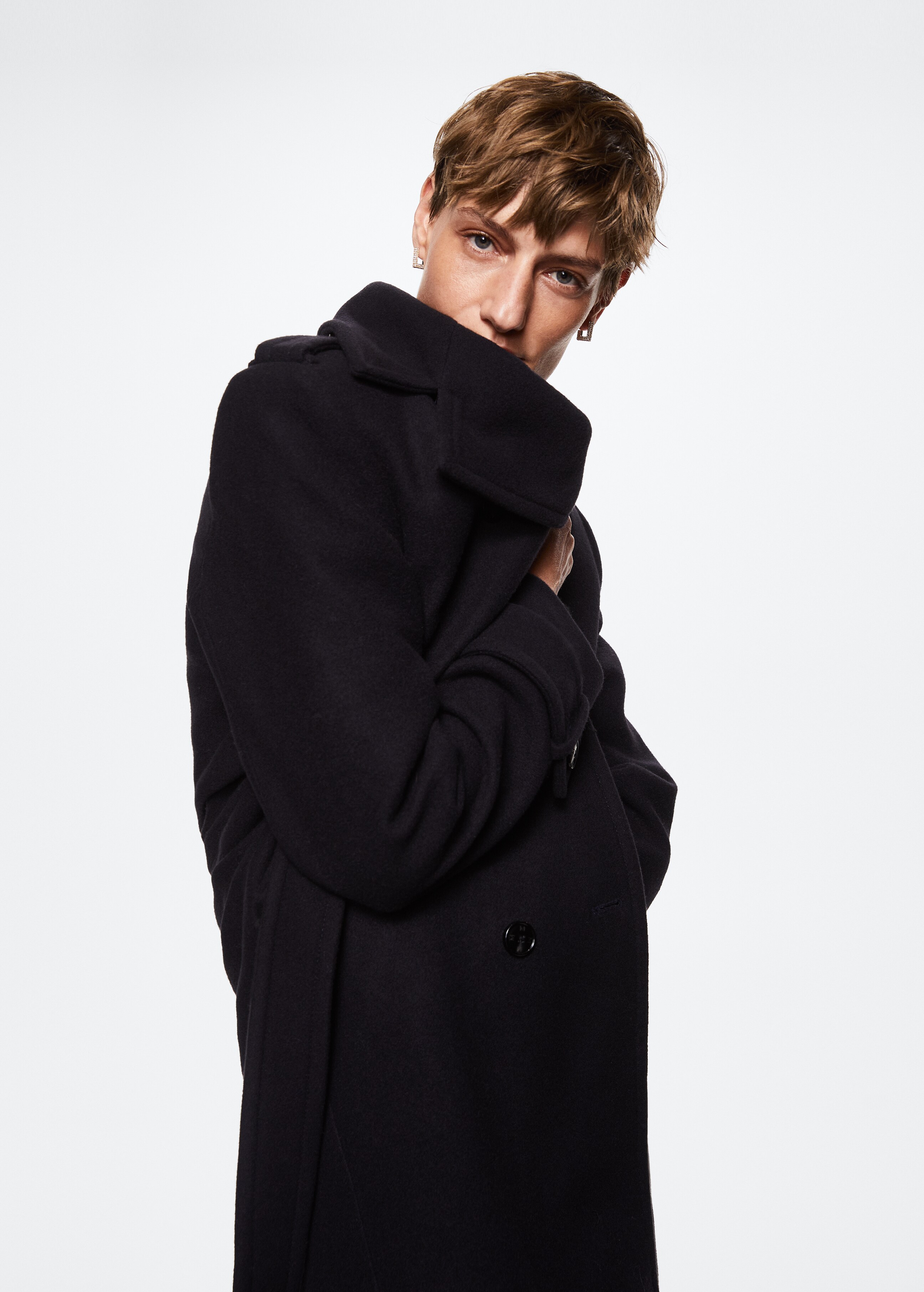 Oversized virgin wool trench coat - Details of the article 2