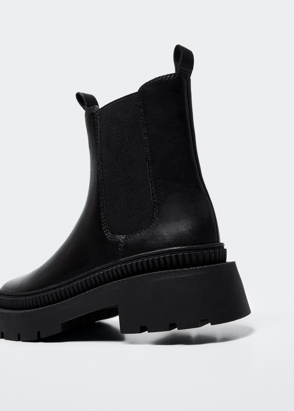 Leather ankle boots - Details of the article 3