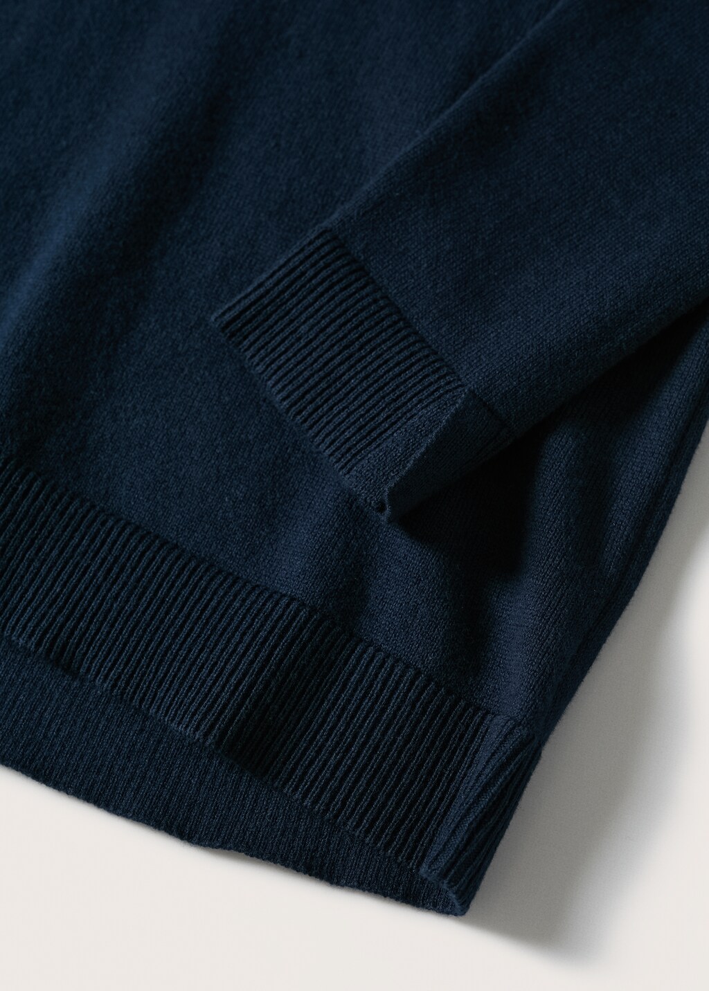 Turtle neck sweater - Details of the article 8