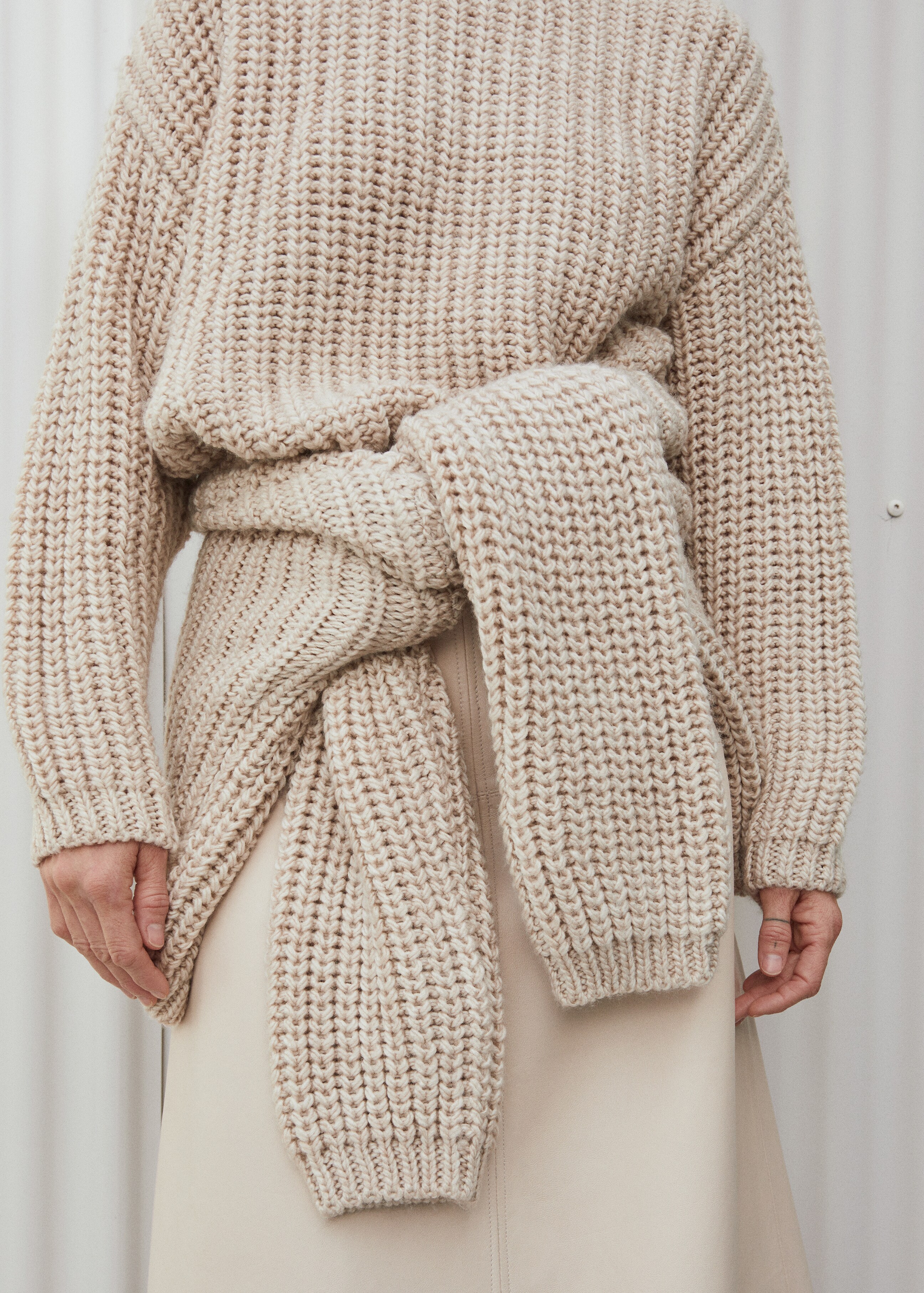Chunky-knit sweater - Details of the article 9