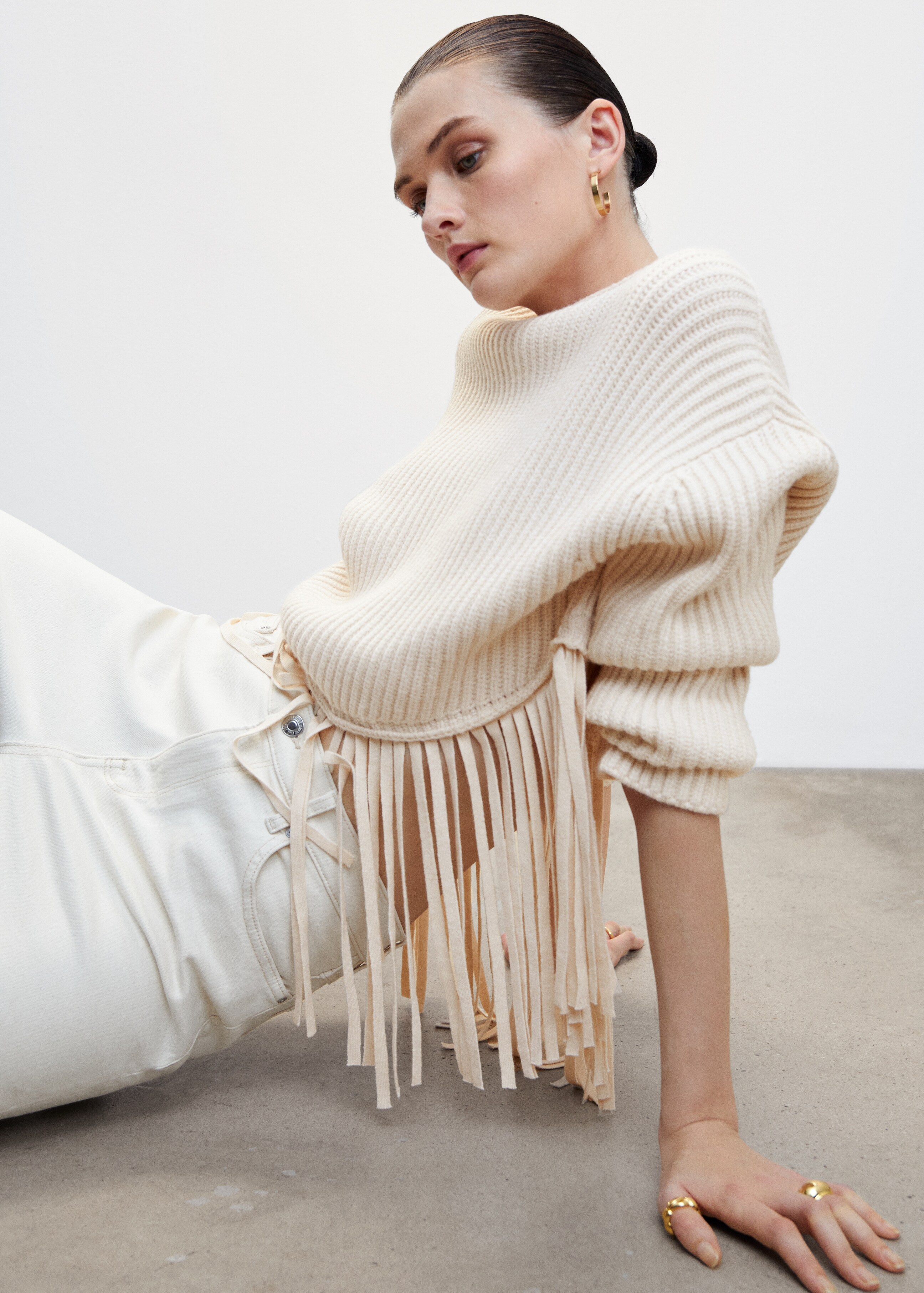 Fringed hem sweater - Details of the article 2