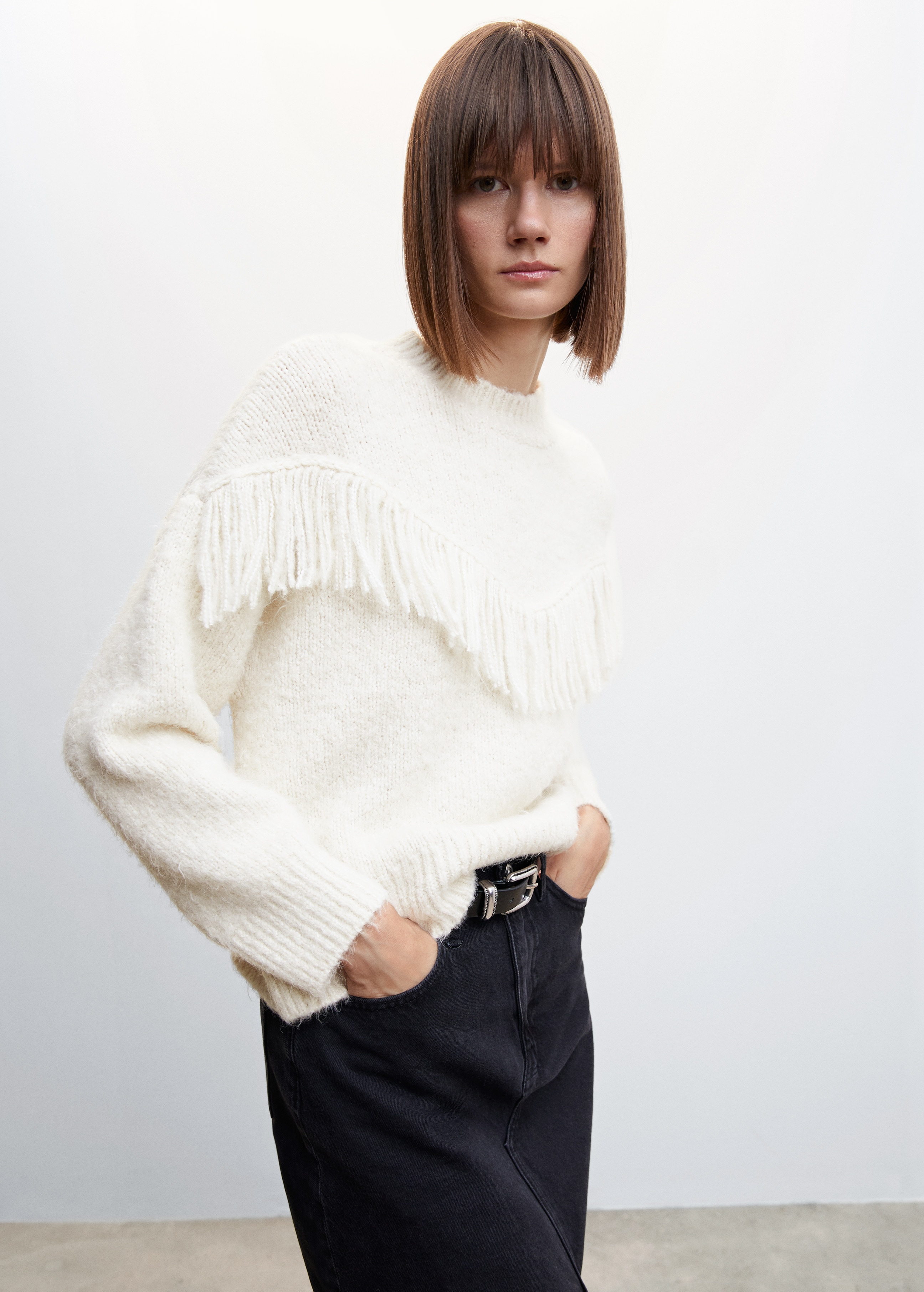 Fringes knit sweater