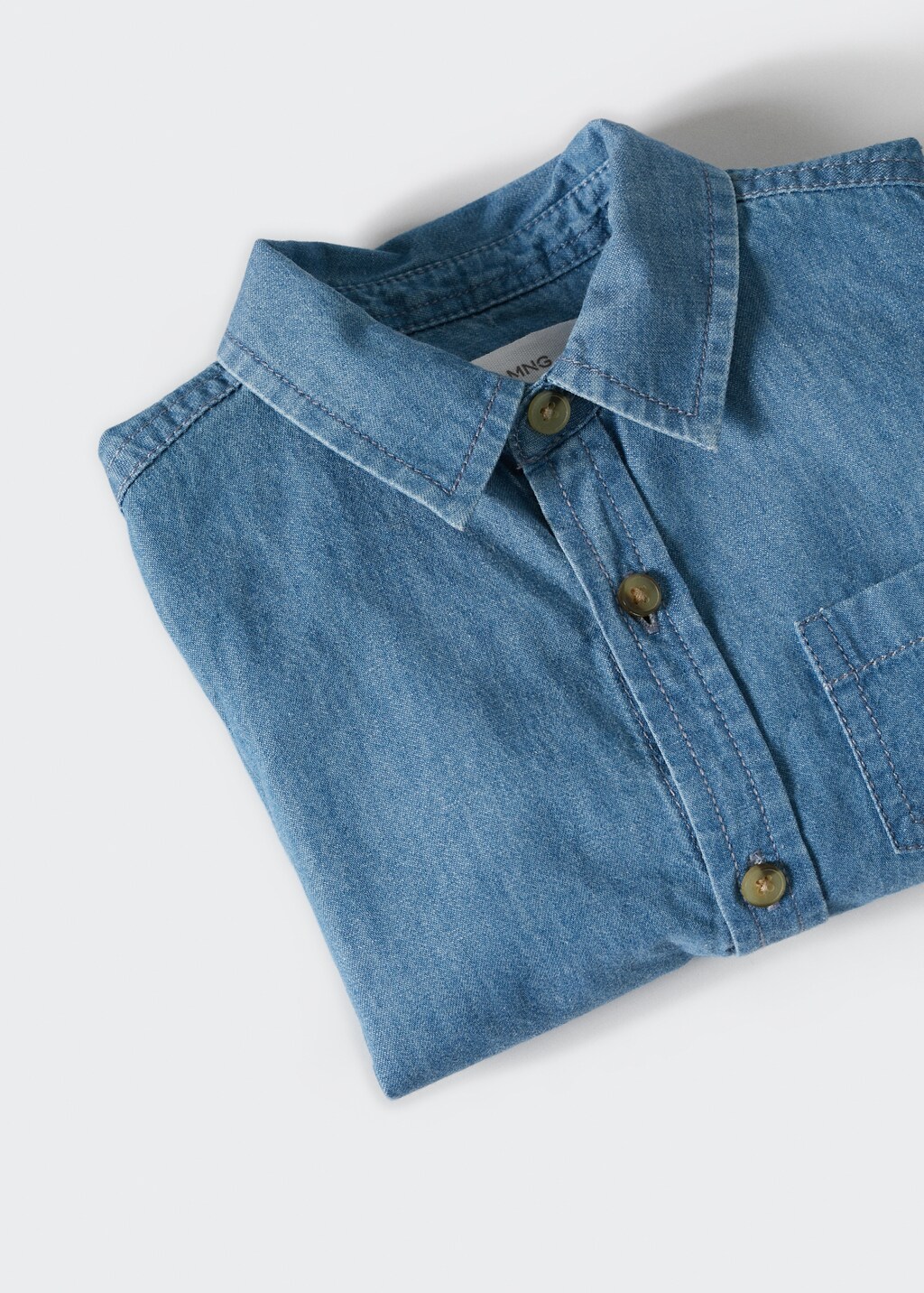 Regular-fit denim shirt with chest pocket - Details of the article 9