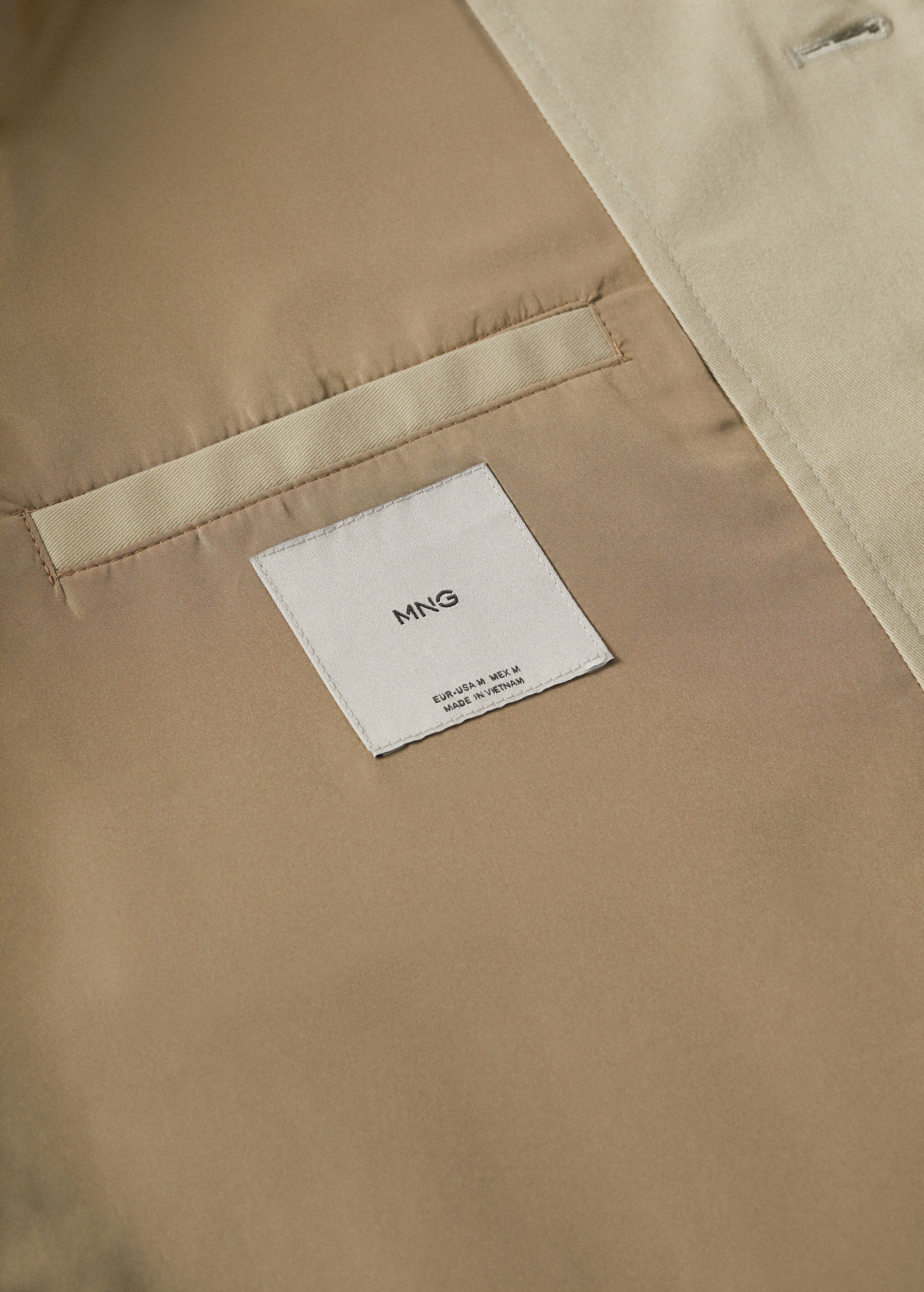 Water-repellent cotton trench coat - Details of the article 8