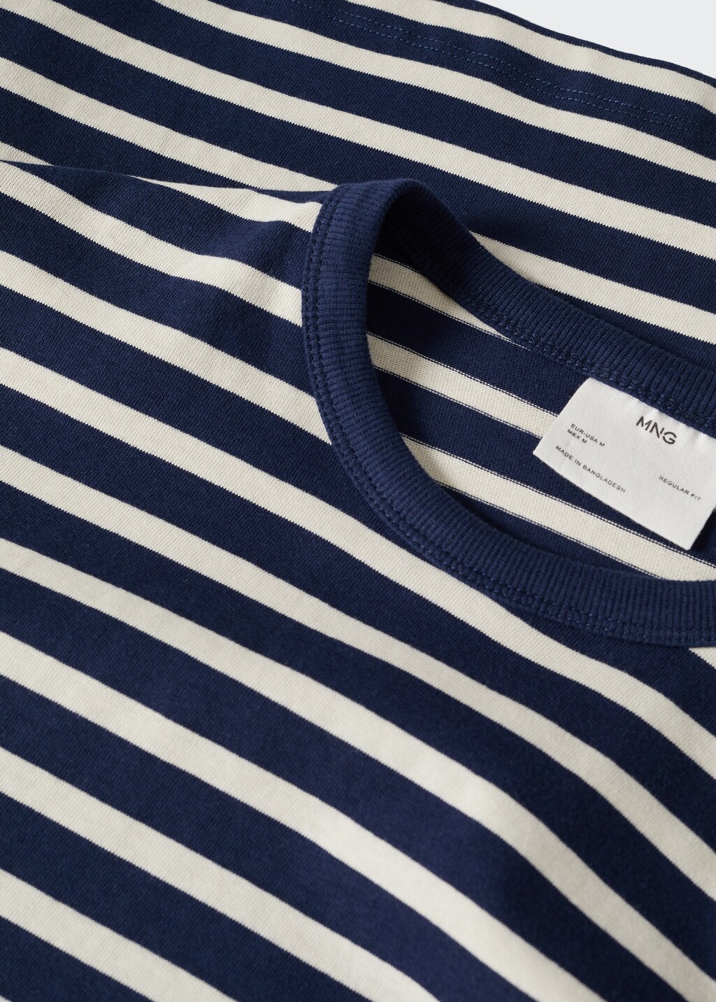 Striped long sleeves t-shirt - Details of the article 8