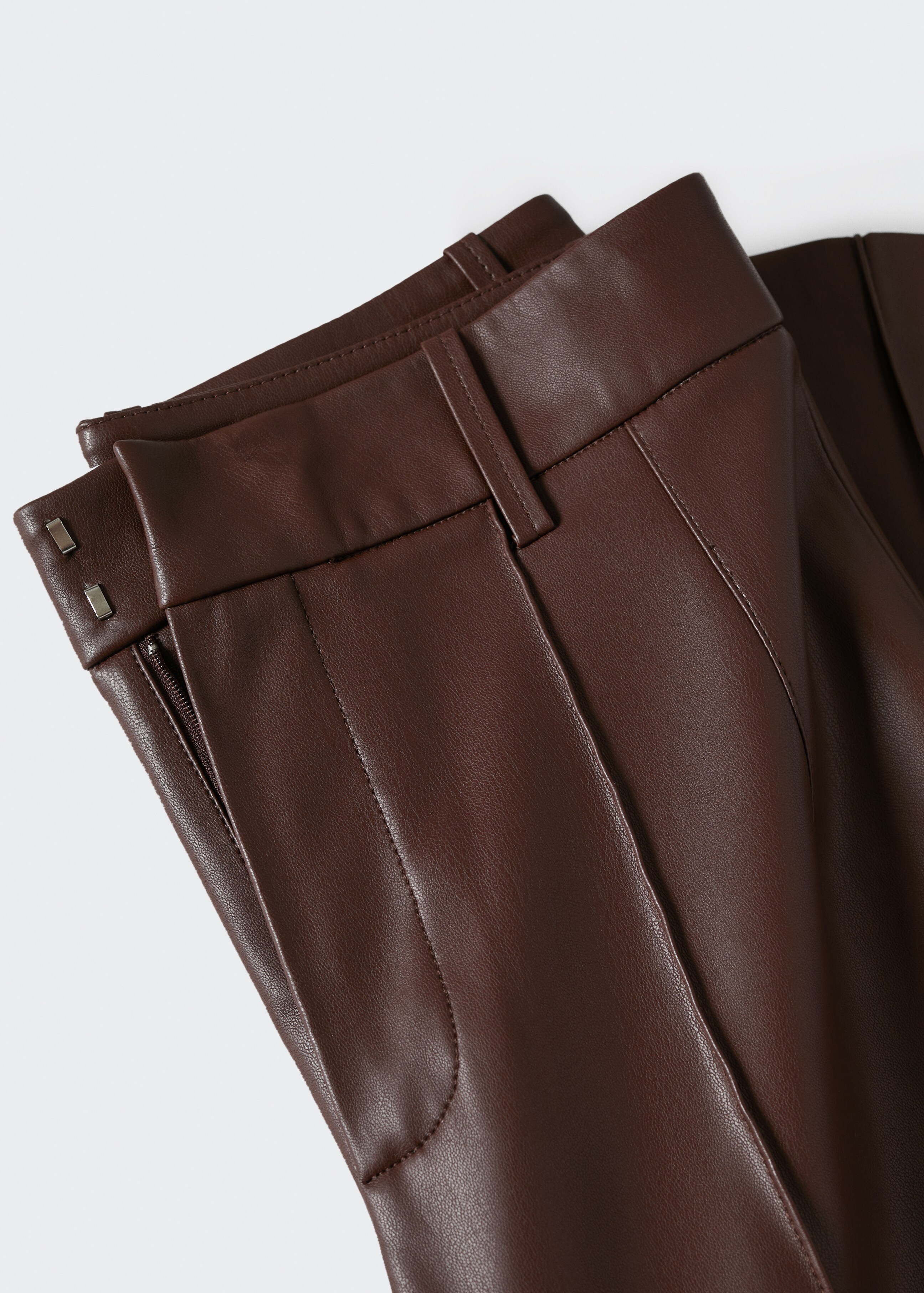Leather-effect straight trousers - Details of the article 8