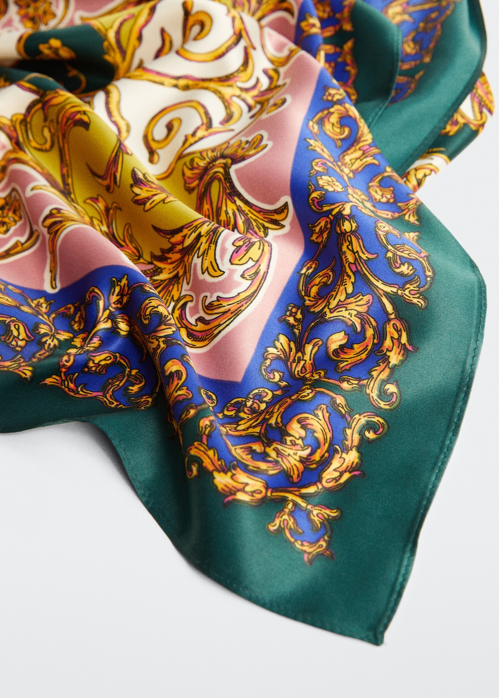 Printed satin scarf - Details of the article 1