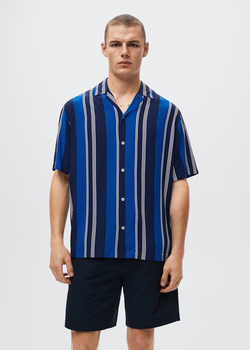 Striped flowy shirt - Medium plane