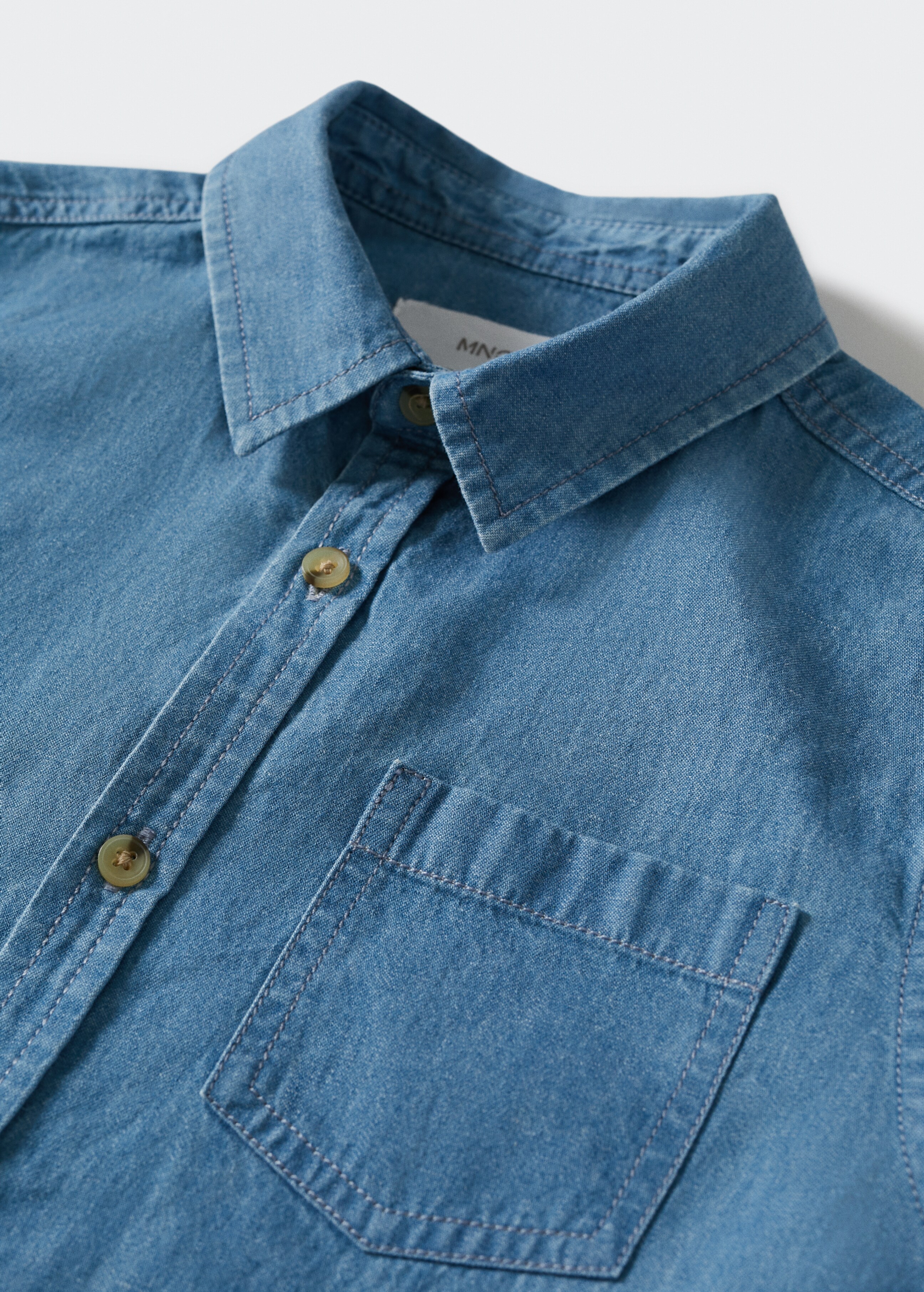 Regular-fit denim shirt with chest pocket - Details of the article 8