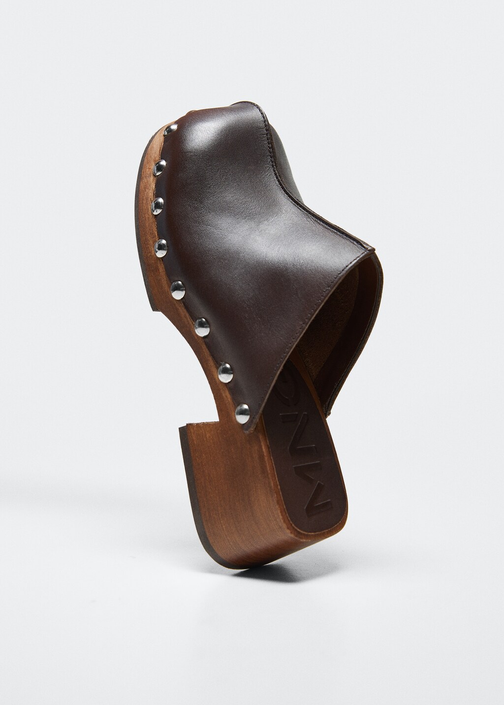 Studded leather clog - Details of the article 3