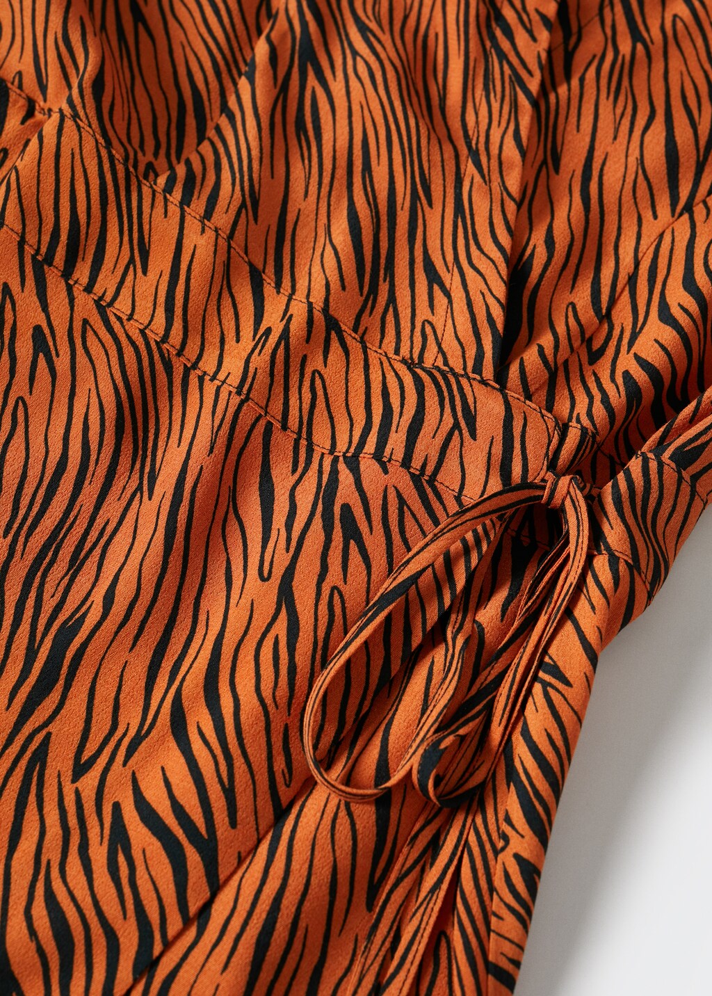 Animal print dress - Details of the article 8