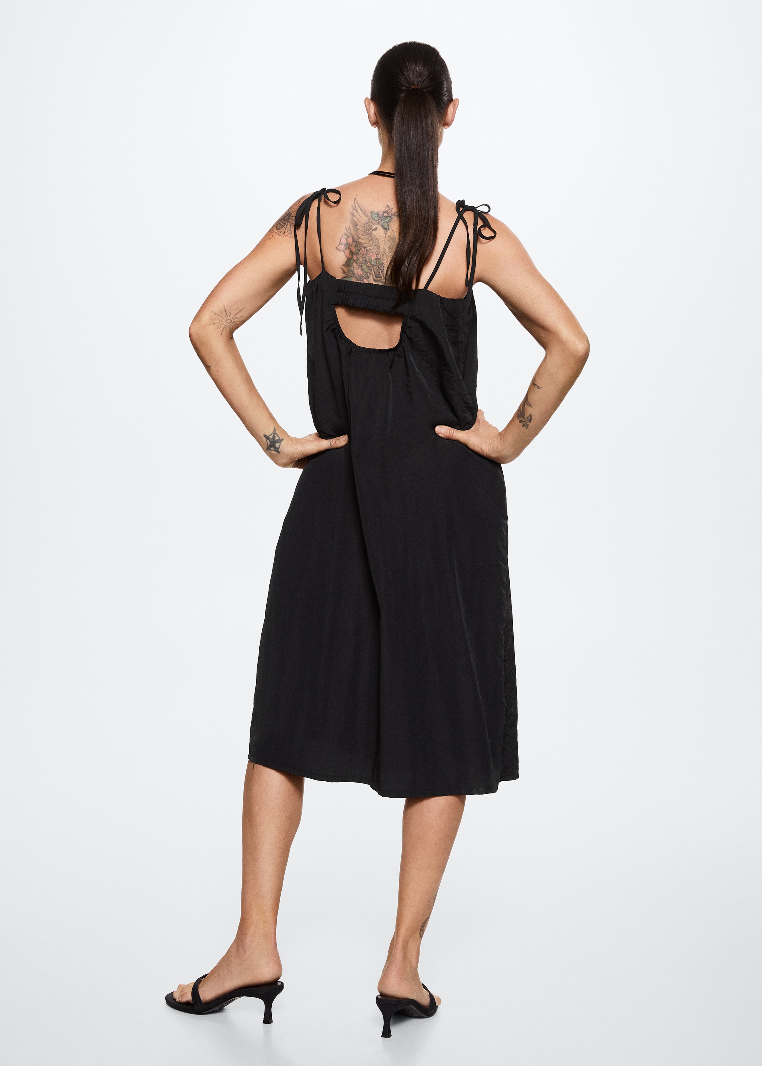 Cut-out ruched dress - Reverse of the article