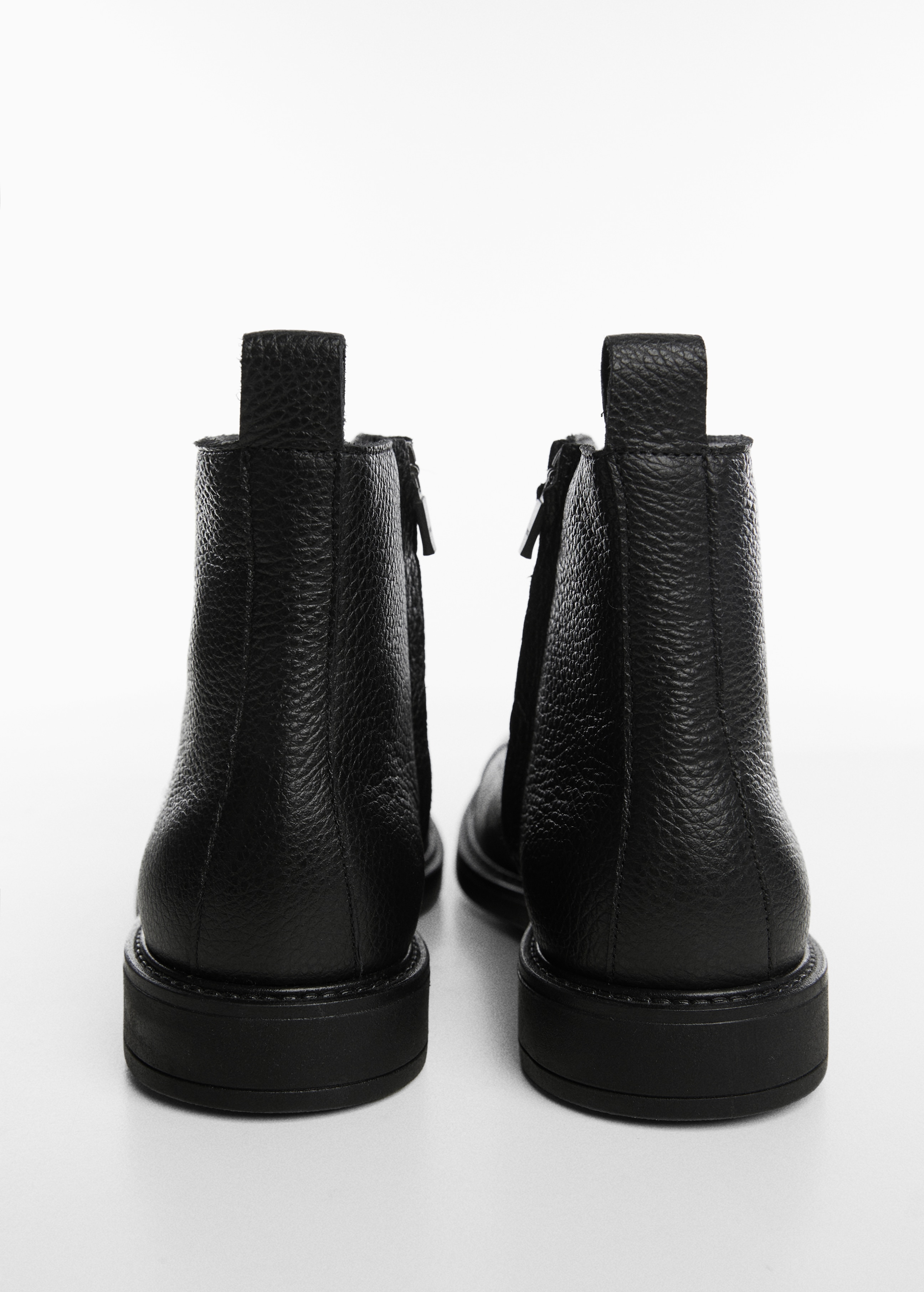 Lace-up leather boots - Details of the article 2