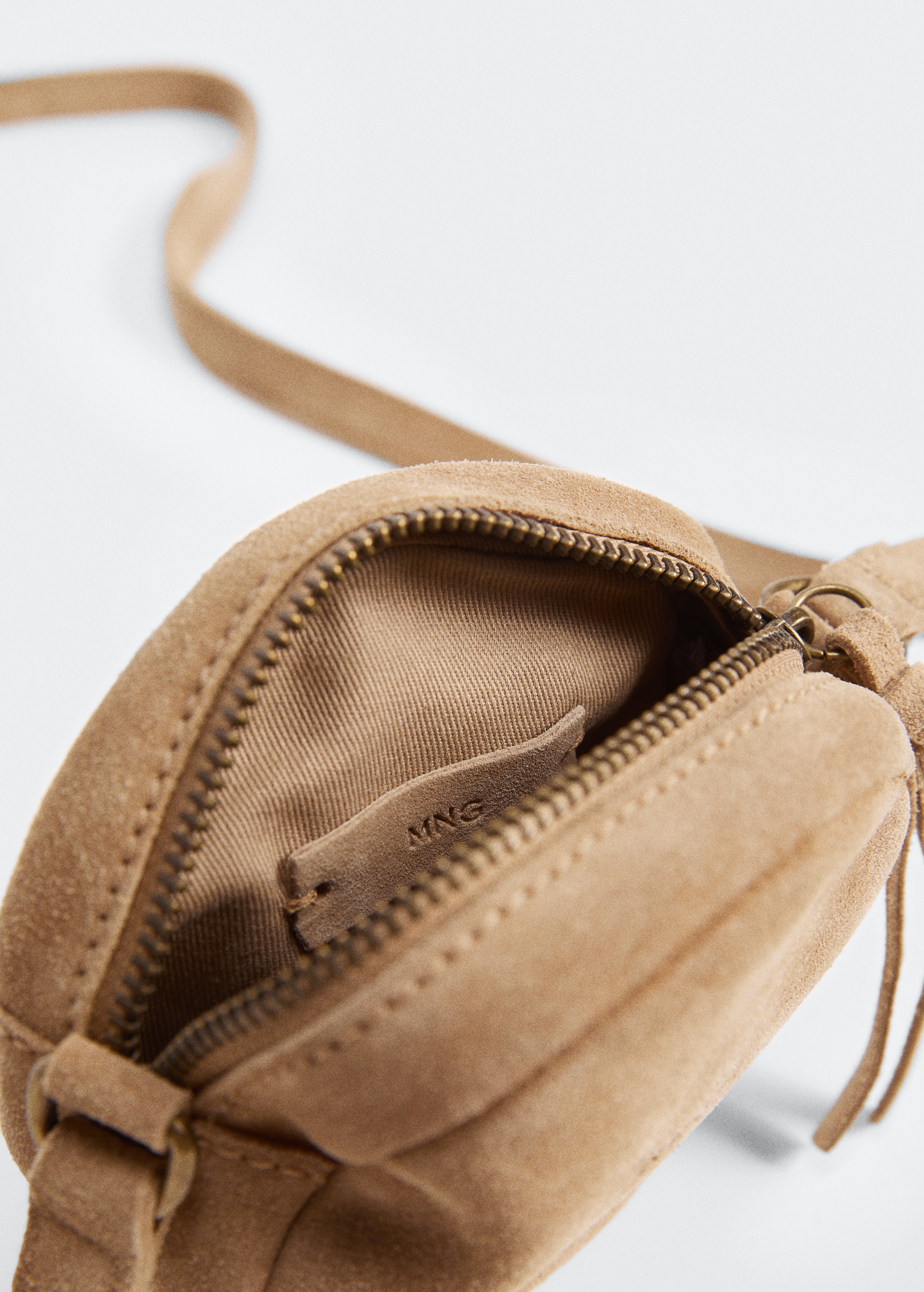 Round leather bag - Details of the article 2