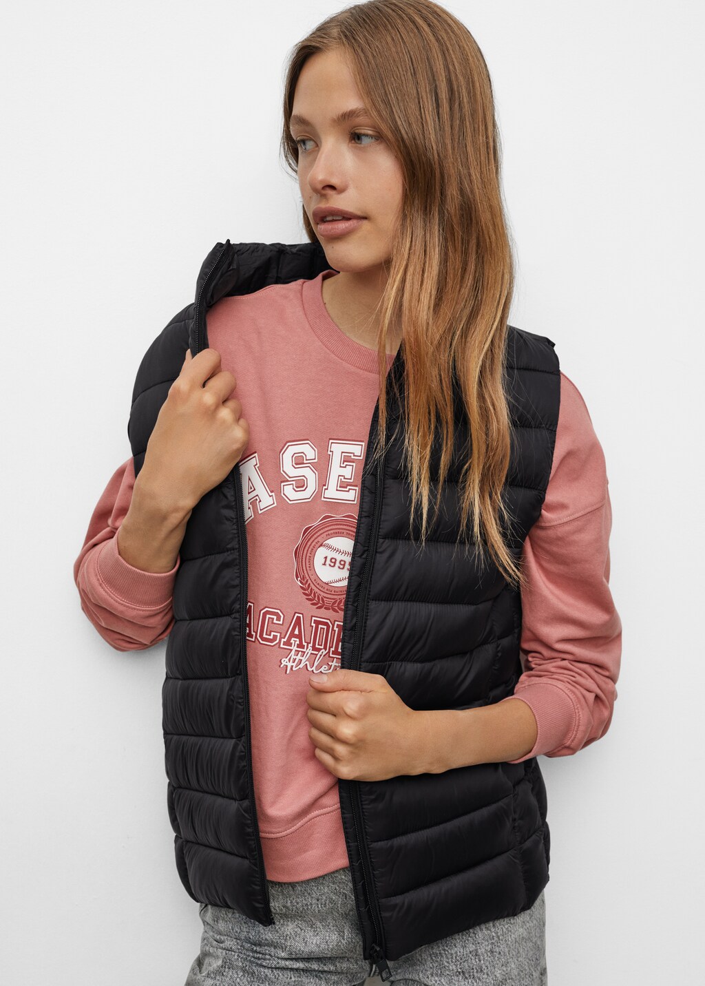 Lightweight quilted gilet - Details of the article 3