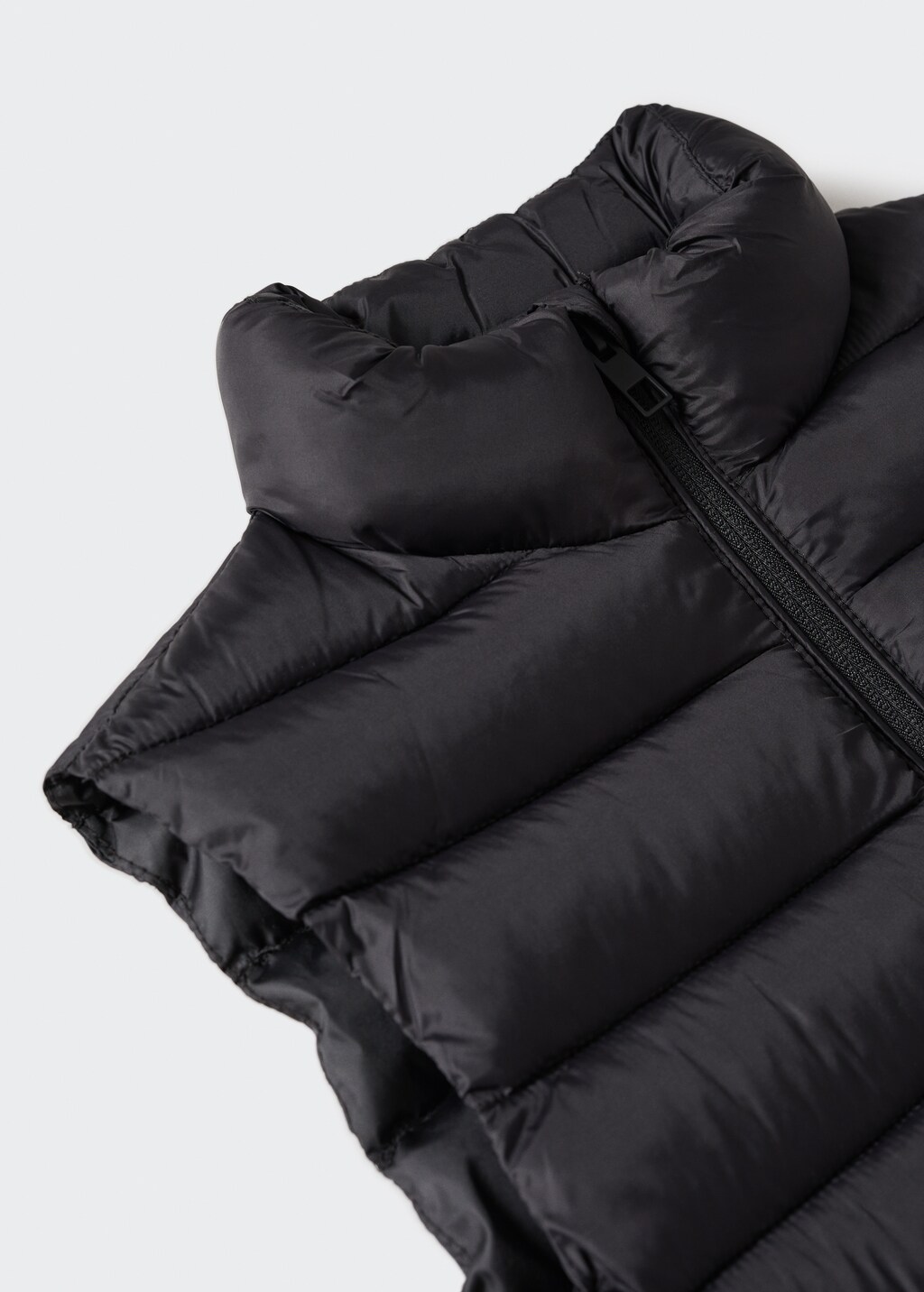 Lightweight quilted gilet - Details of the article 8