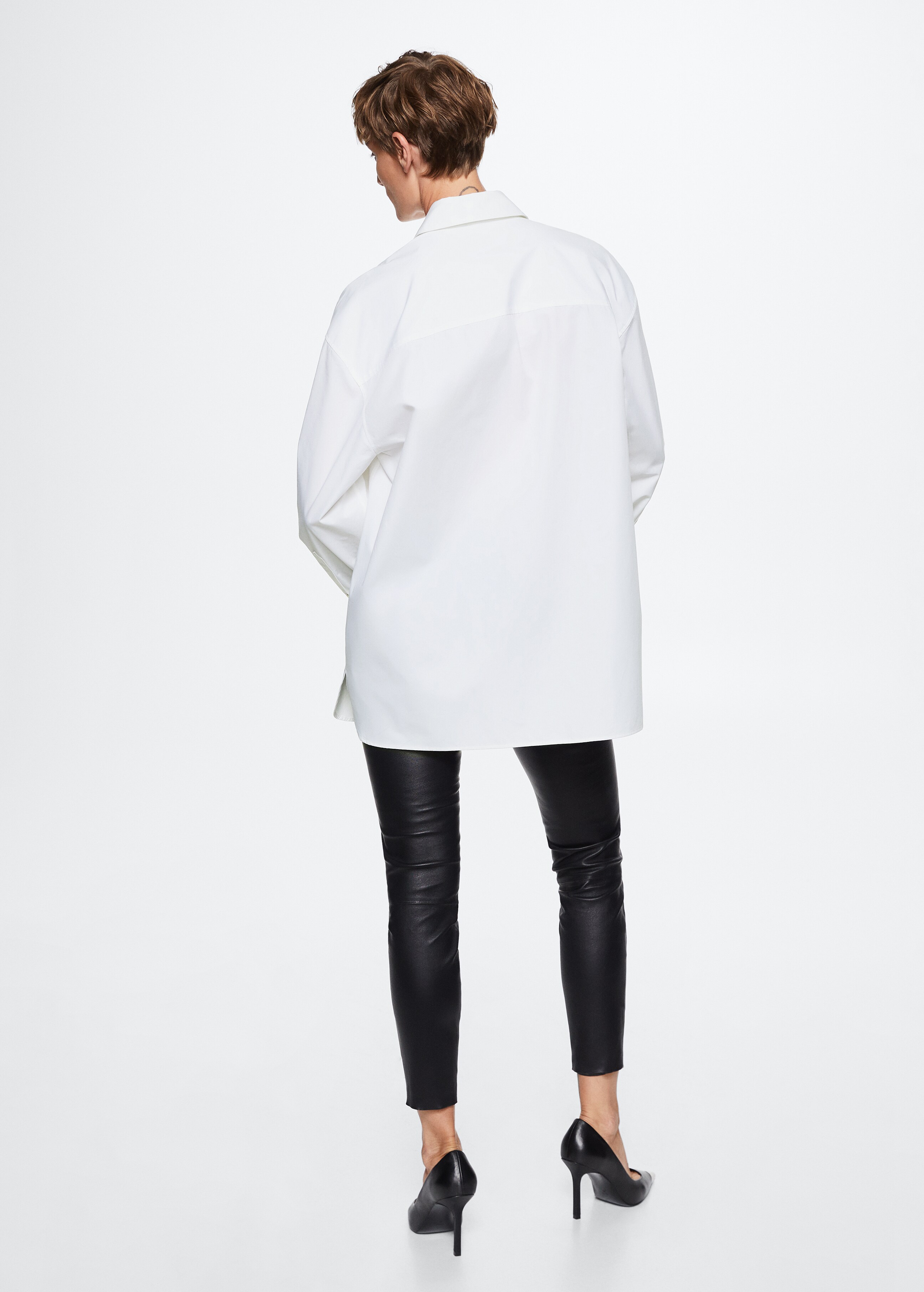 Oversize cotton shirt - Reverse of the article