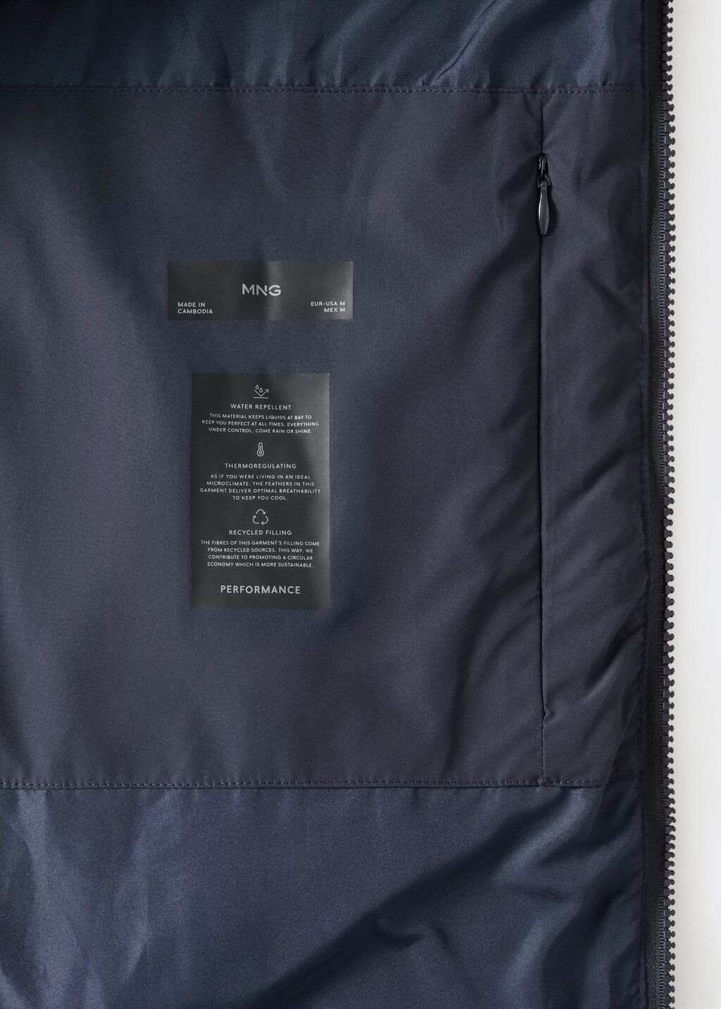 Kurzer thermoregulierender Anorak - Detail des Artikels 8